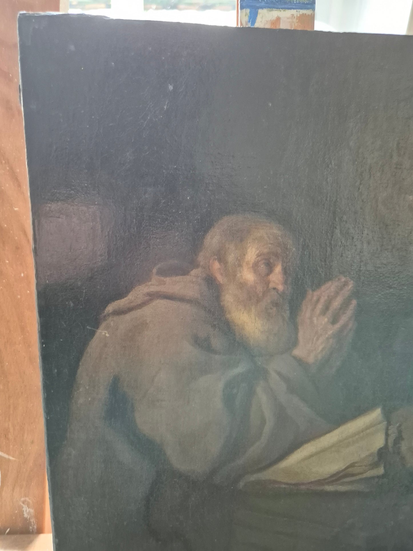 Betender Mönch mit Kruzifix, antikes Ölgemälde 32 x 27 cm