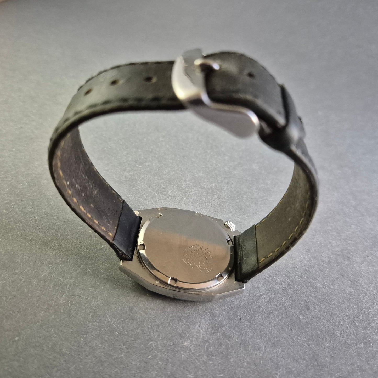 Vintage Citizen Herrenarmbanduhr – Klassischer Look mit Lederarmband