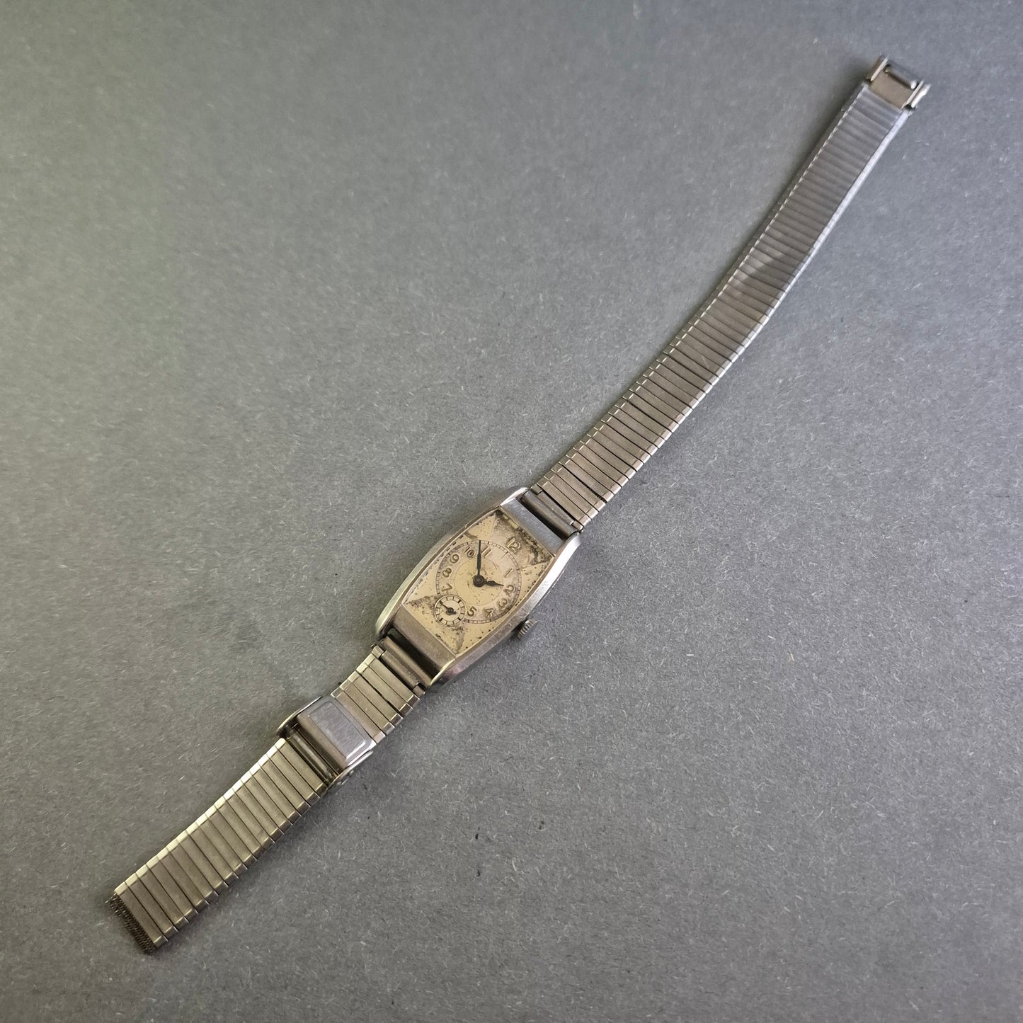 Laco Vintage Herrenarmbanduhr – Eleganter Zeitmesser mit Edelstahlarmband