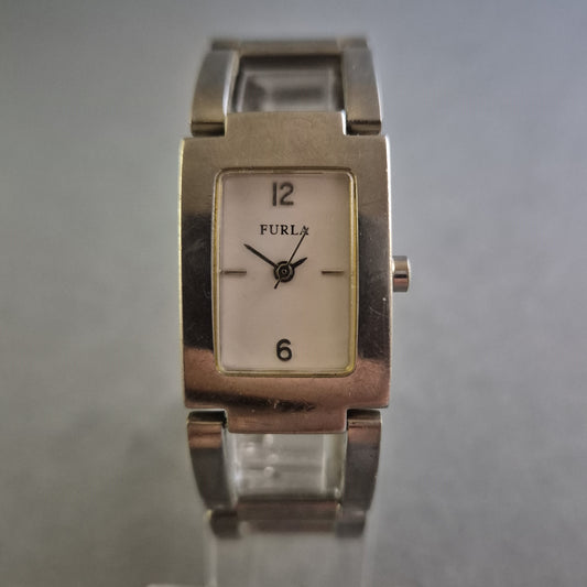 Furla Damenarmbanduhr – Stilvolle Eleganz mit Edelstahlarmband