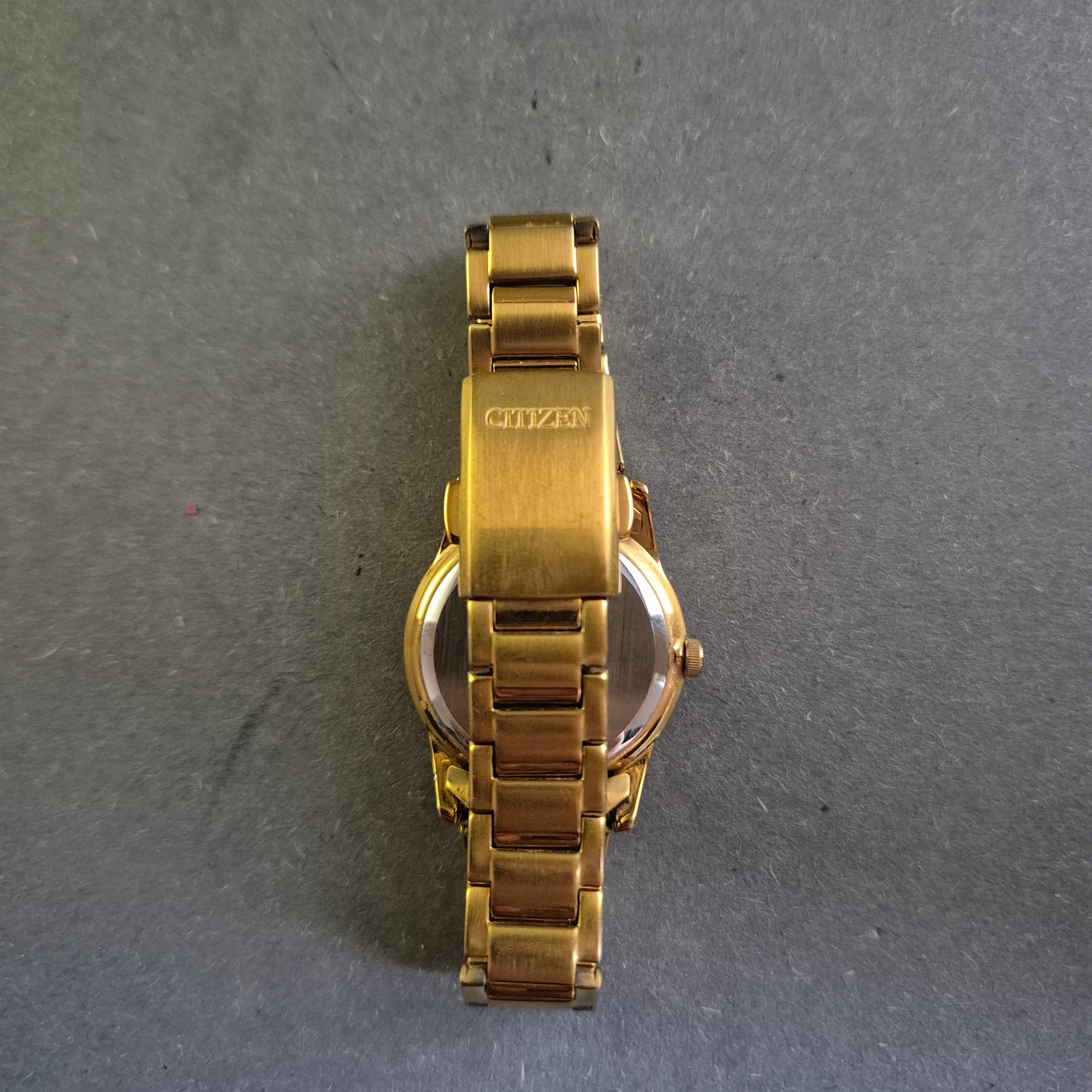 Citizen Damenarmbanduhr – Zeitlose Eleganz in Gold mit Originalbox
