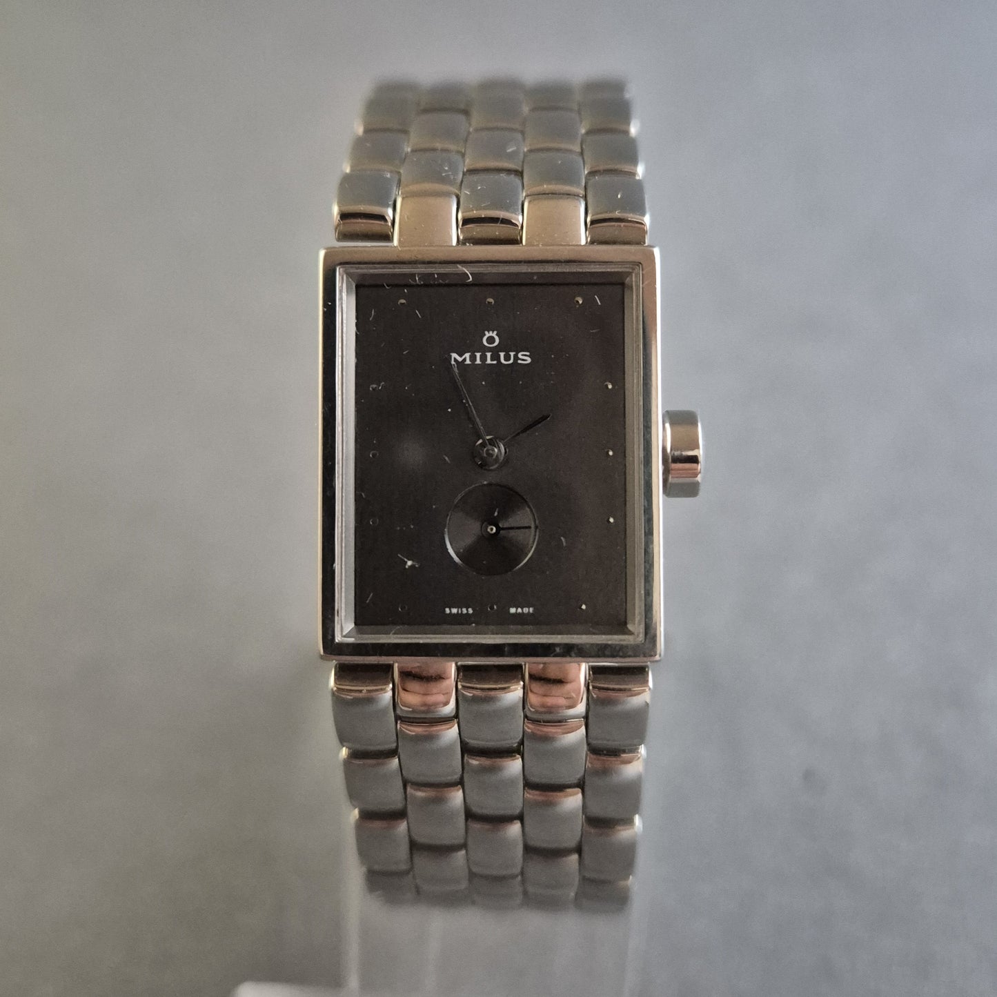 Exklusive Milus Herrenarmbanduhr – Elegantes rechteckiges Design