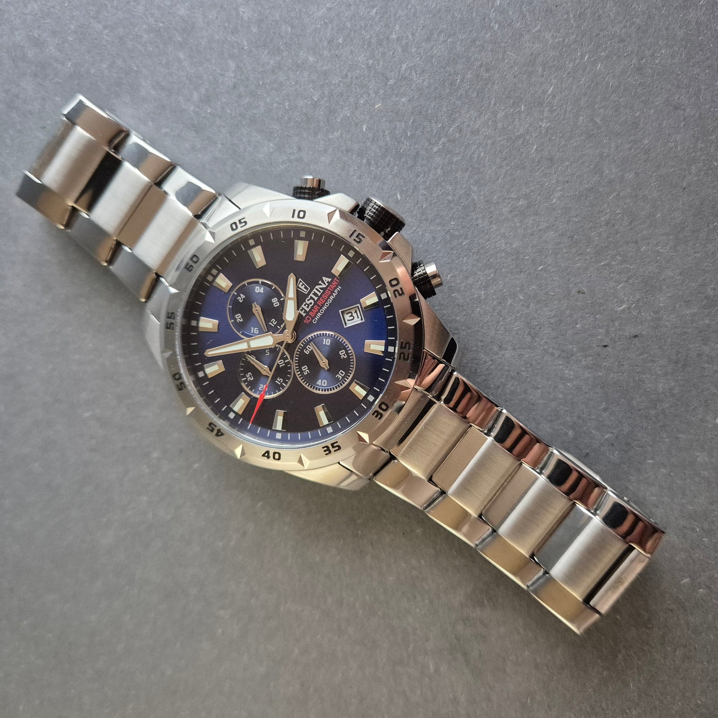 Sportlicher Festina Herren-Chronograph – Robustes Design mit Edelstahlgehäuse