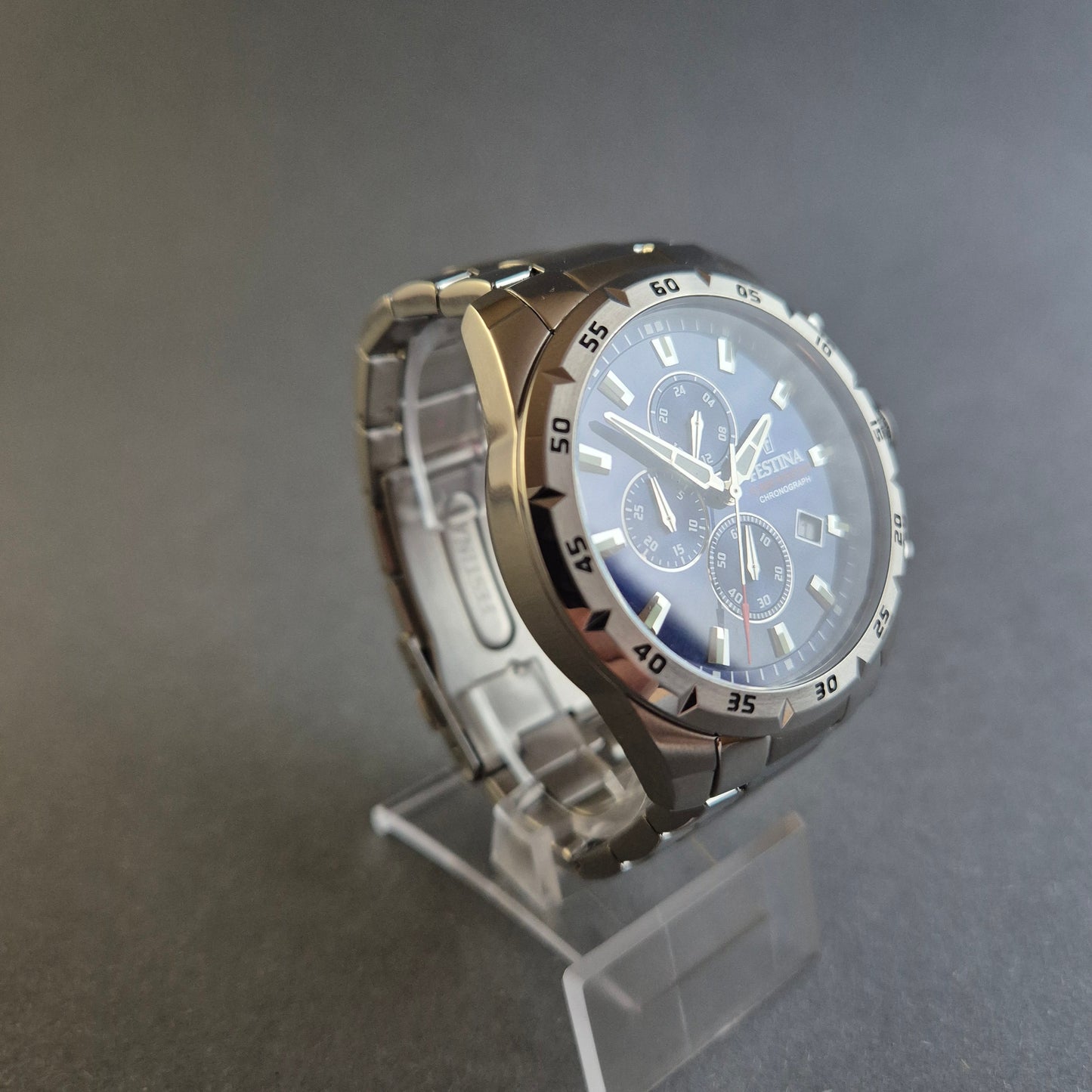 Sportlicher Festina Herren-Chronograph – Robustes Design mit Edelstahlgehäuse