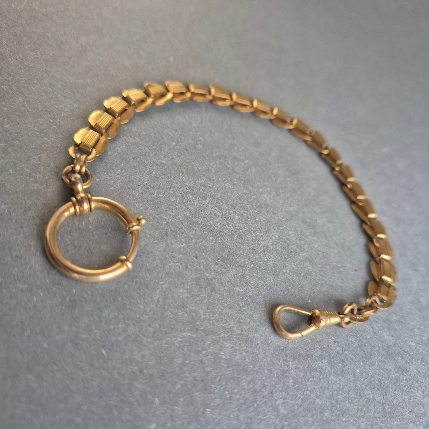 Antike Taschenuhrenkette – Massives Design mit Federringverschluss