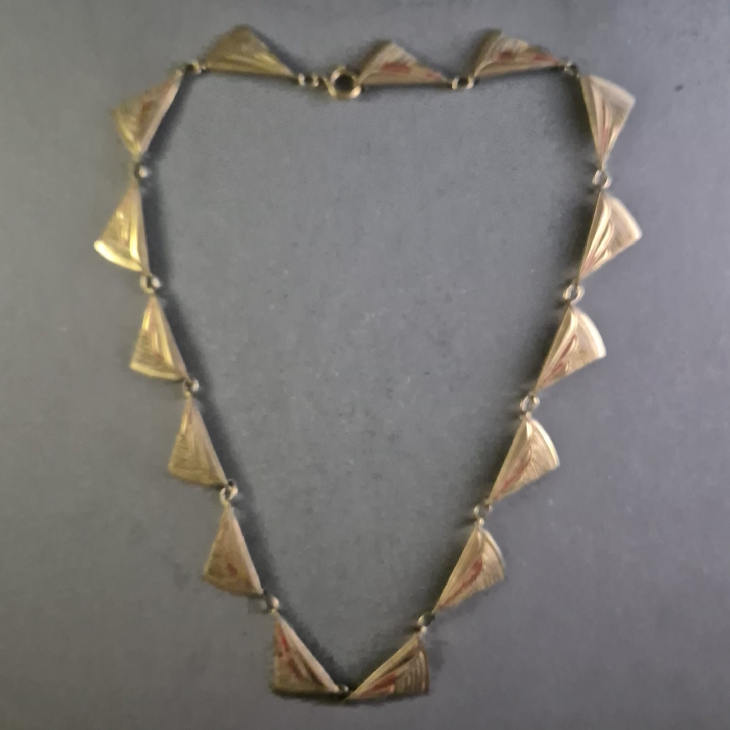 Antike Art-Deco-Halskette – Geometrisches Design mit Emaille