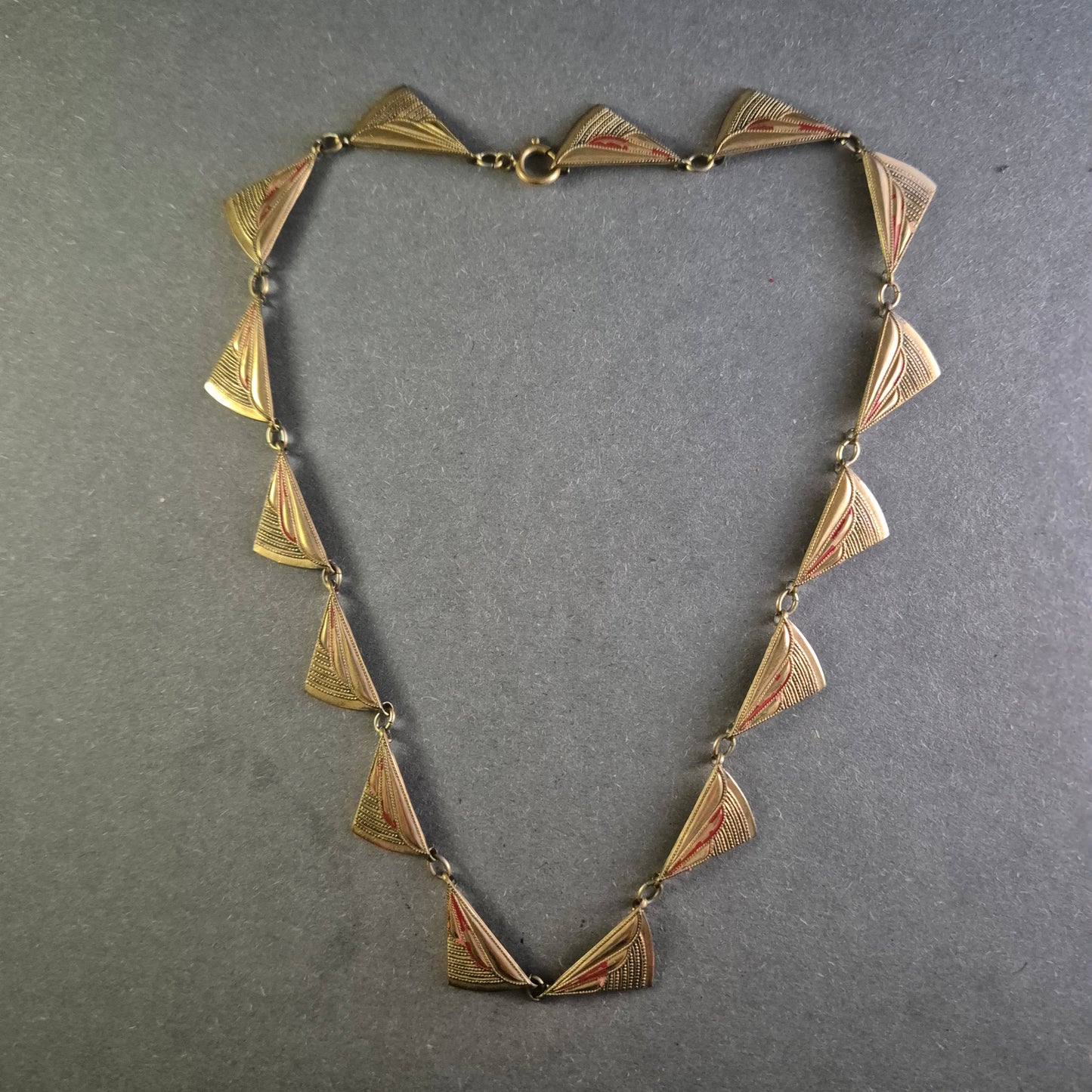 Antike Art-Deco-Halskette – Geometrisches Design mit Emaille