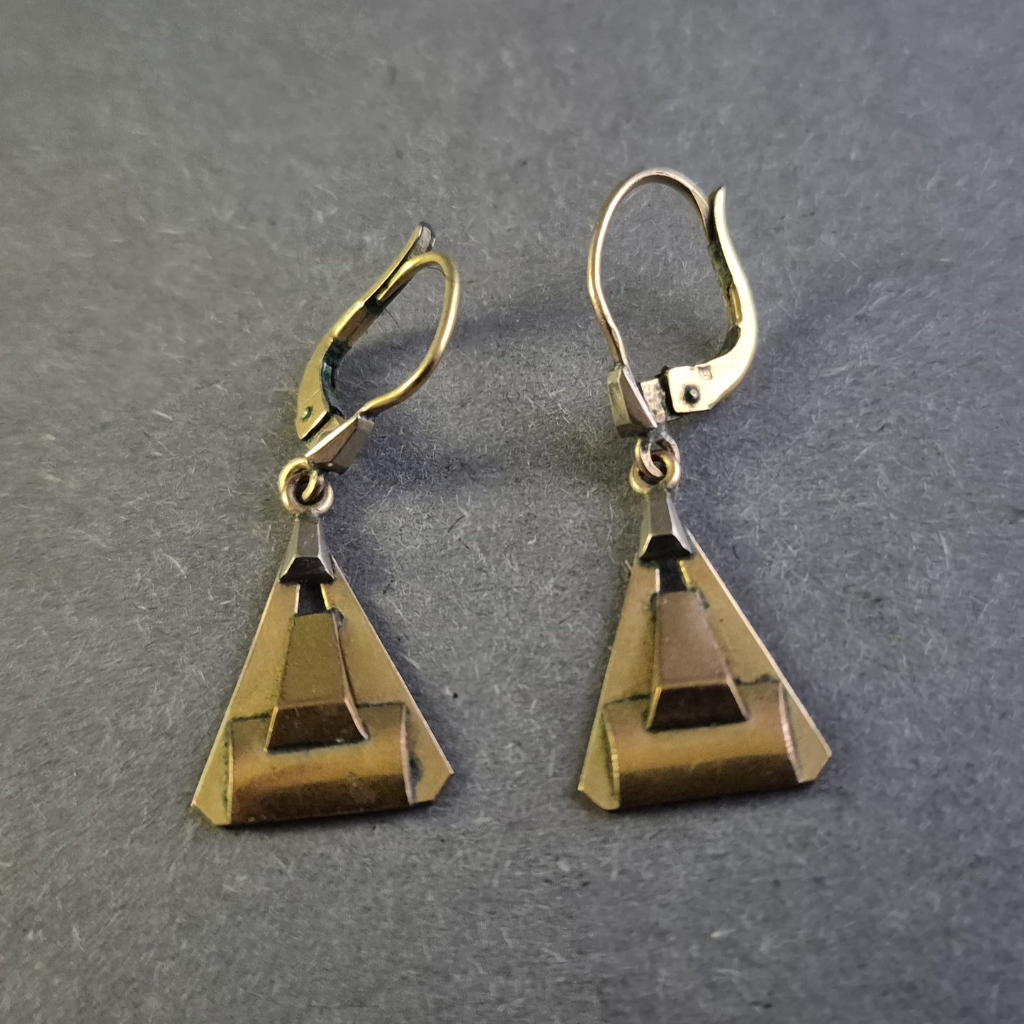 Vintage Art Deco Ohrringe – Geometrisches Design in Goldoptik