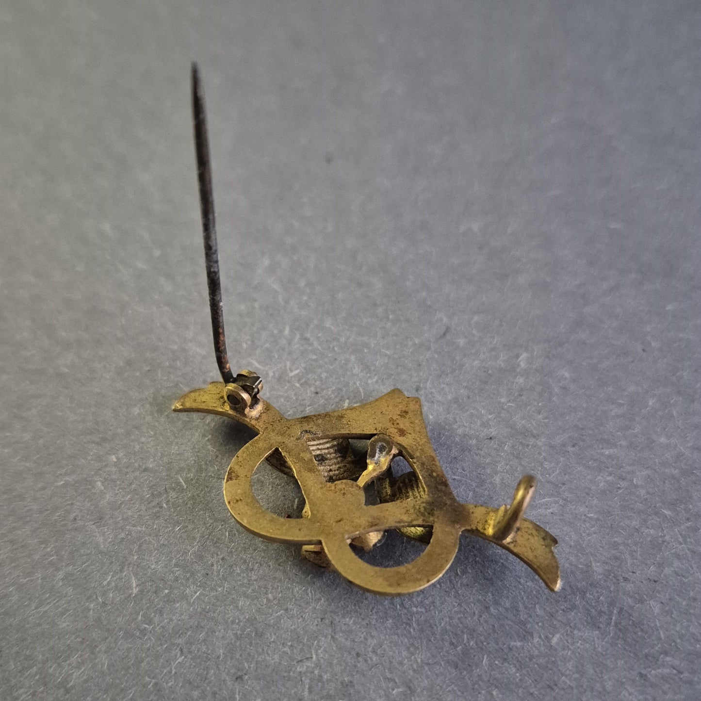 Antike Jugendstil-Brosche – Florales Design mit Strasssteinen