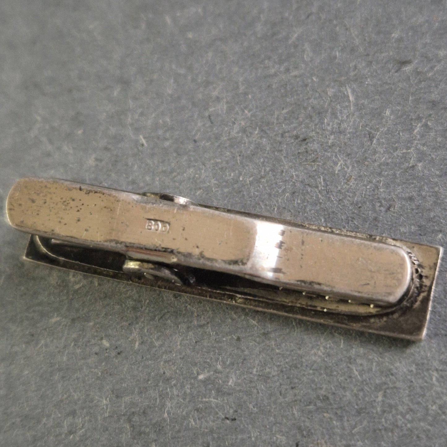 Vintage Krawattenklammer – Silber 800 mit Emaille-Dekor