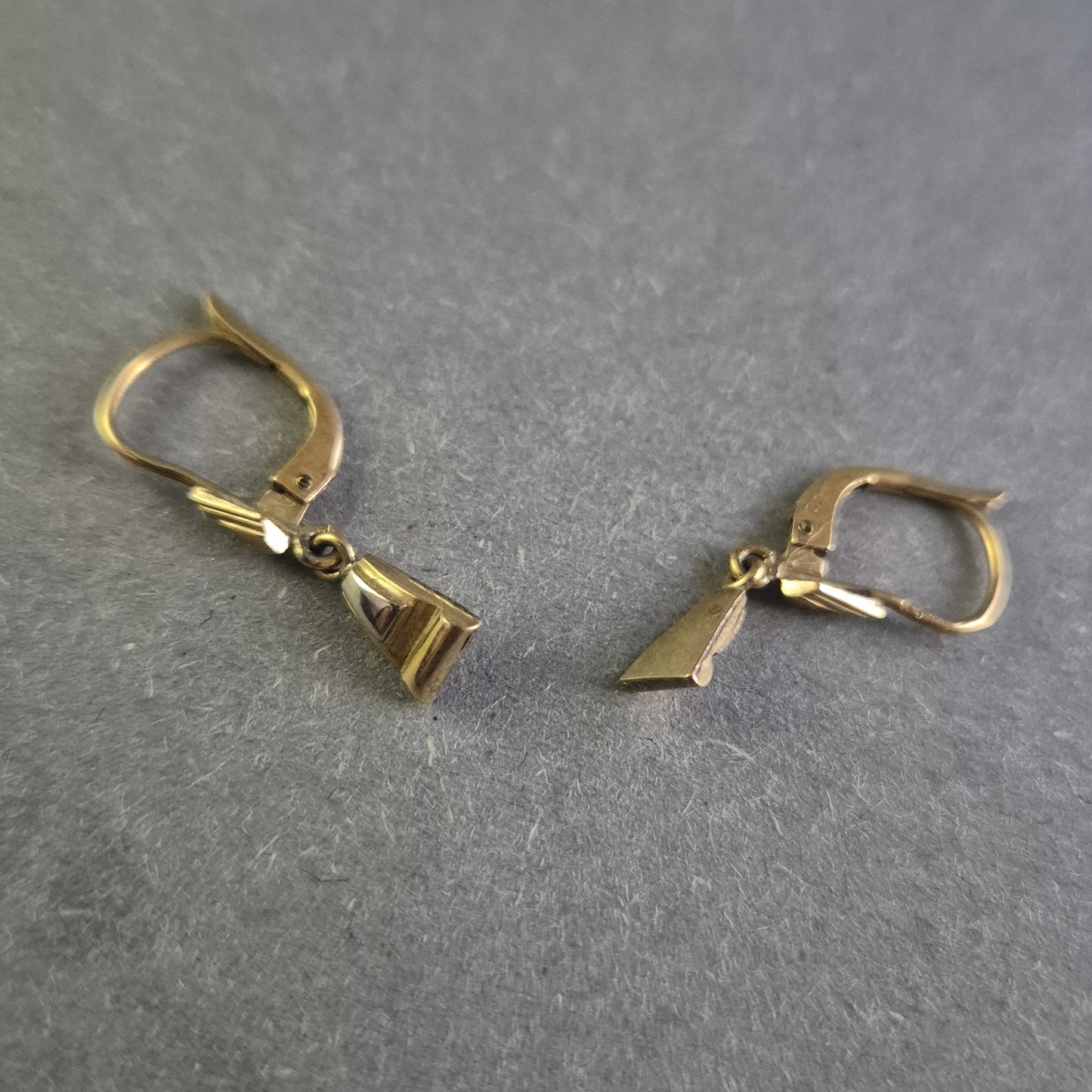 Elegante Vintage-Ohrringe aus Gold – Zeitlose Eleganz für jeden Anlass