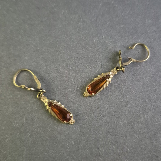 Antike Hängeohrringe mit Bernsteinfarbenem Stein – Eleganter Vintage-Stil