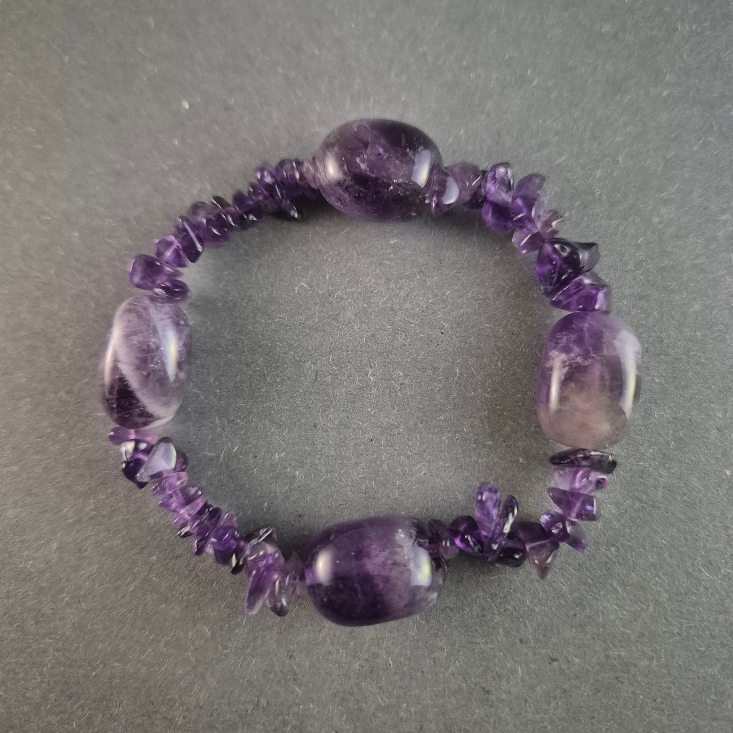 Edles Amethystarmband – Natürliche Eleganz mit Heilsteinwirkung