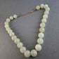 Edle Vintage-Jade-Perlenkette – Sanfte Eleganz in Pastellgrün