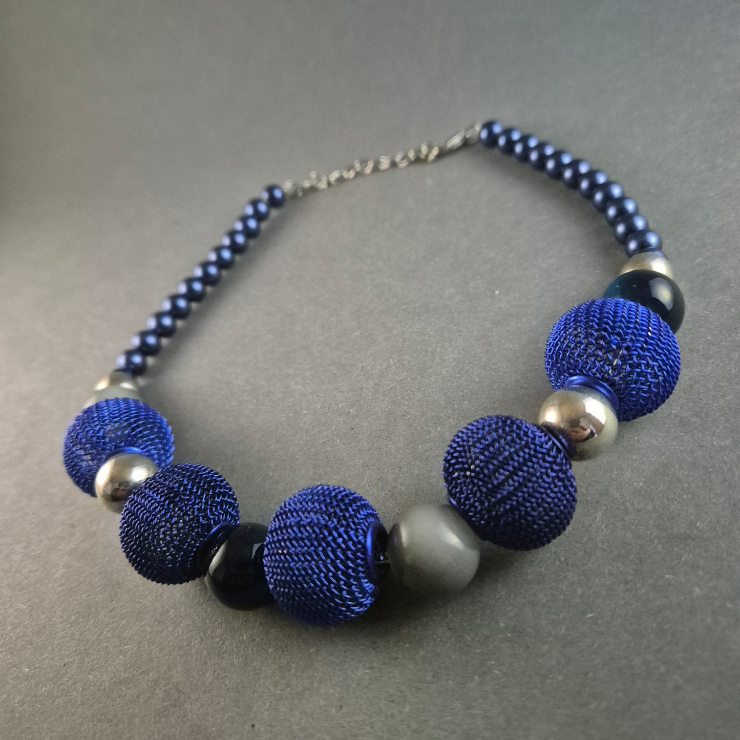 Extravagante Statement-Kette in Blau – Stilvolles Design