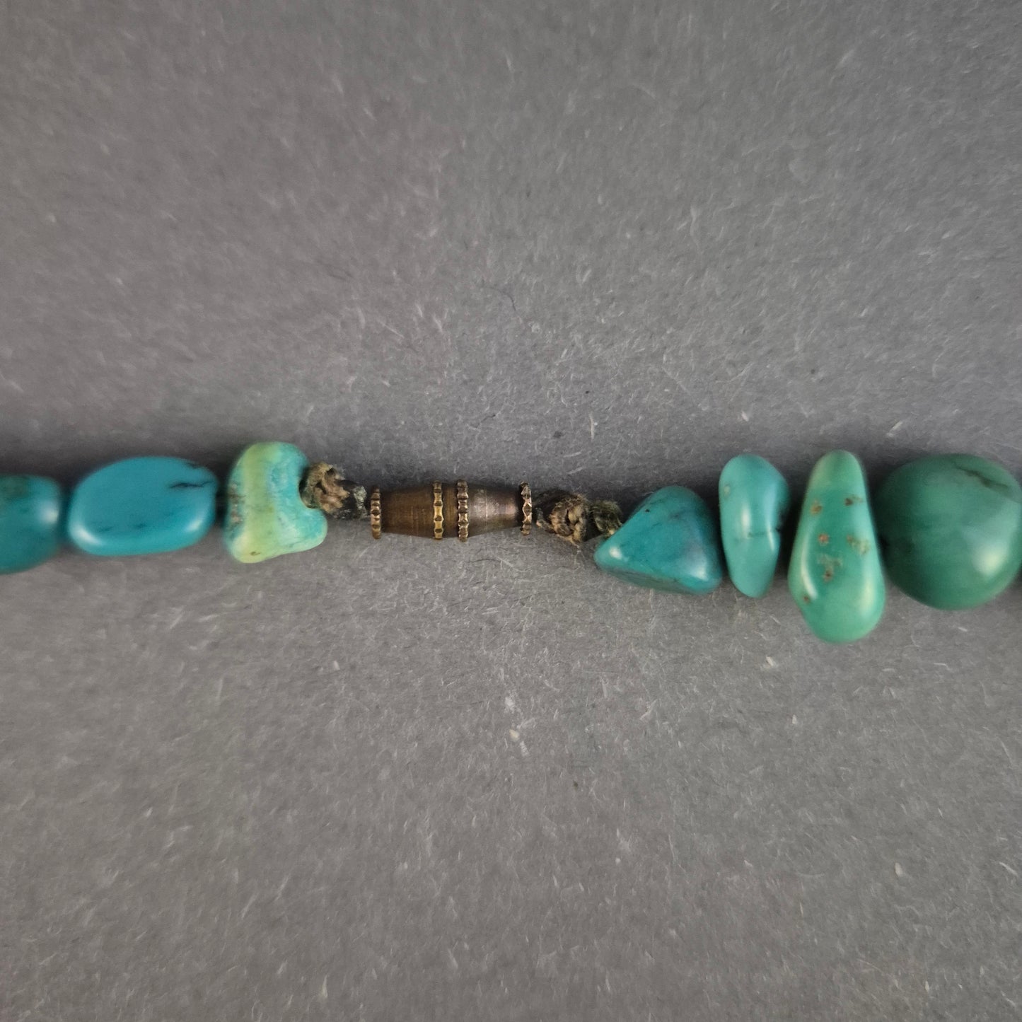 Handgefertigte Türkis-Stein Halskette – Natürliche Eleganz mit Vintage-Flair