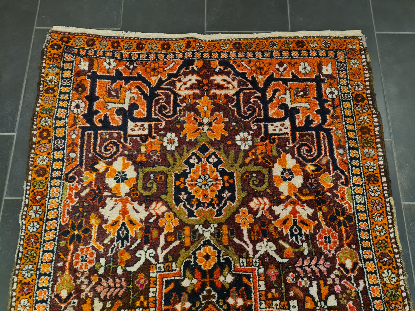 Perserteppich Orientteppich Handgeknüpfter Teppich Heris antik 210x116cm