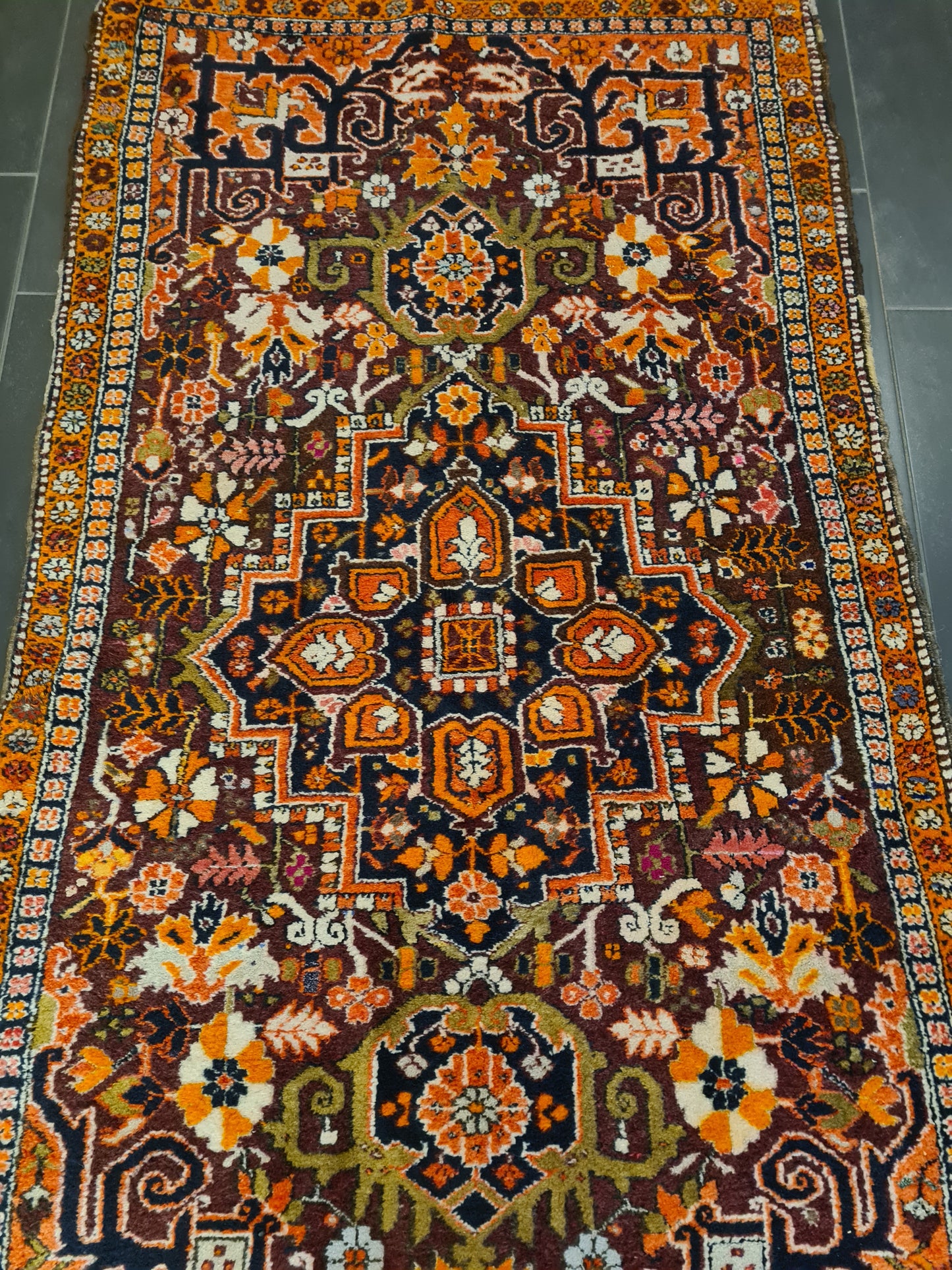 Perserteppich Orientteppich Handgeknüpfter Teppich Heris antik 210x116cm