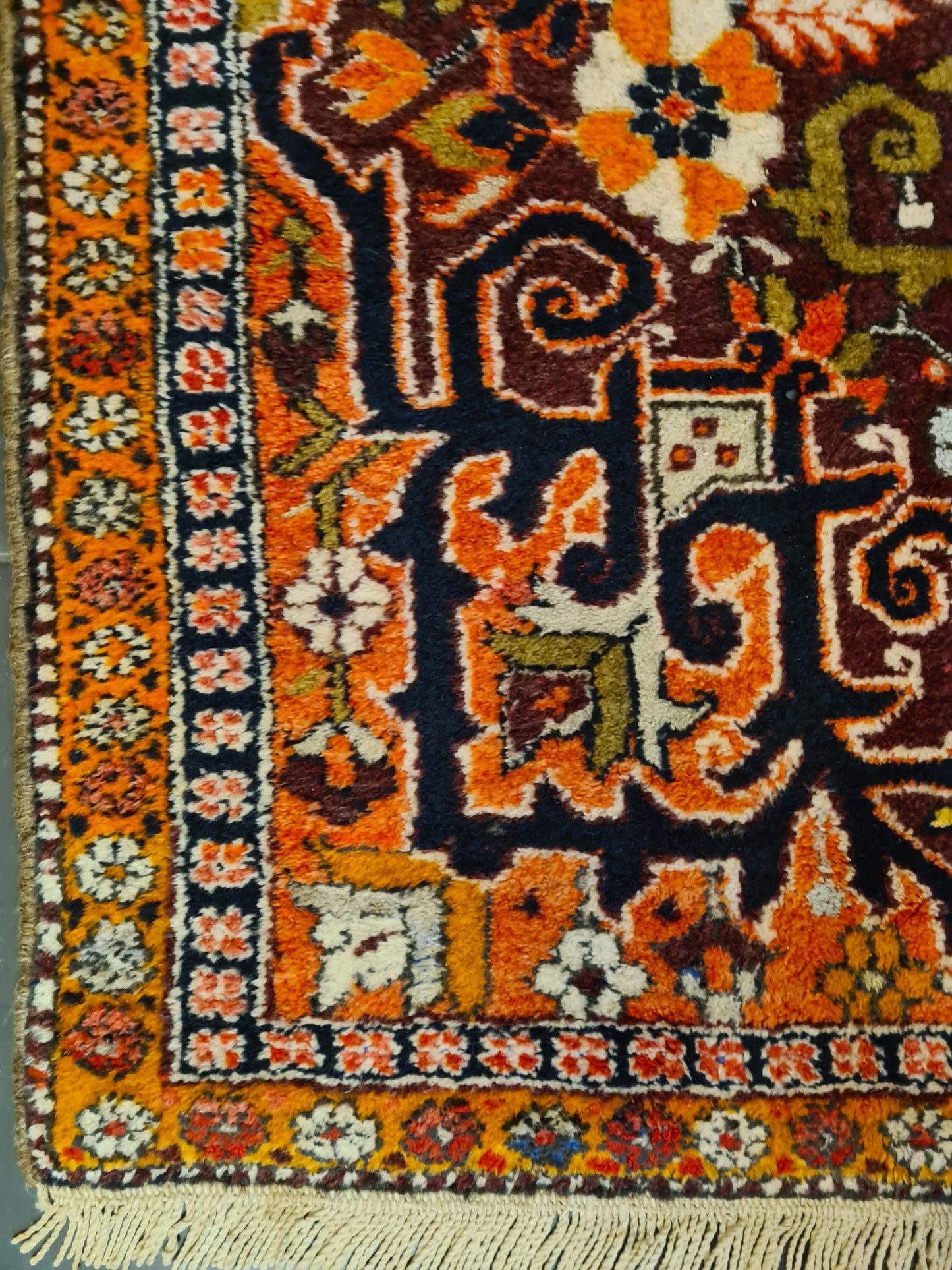 Perserteppich Orientteppich Handgeknüpfter Teppich Heris antik 210x116cm