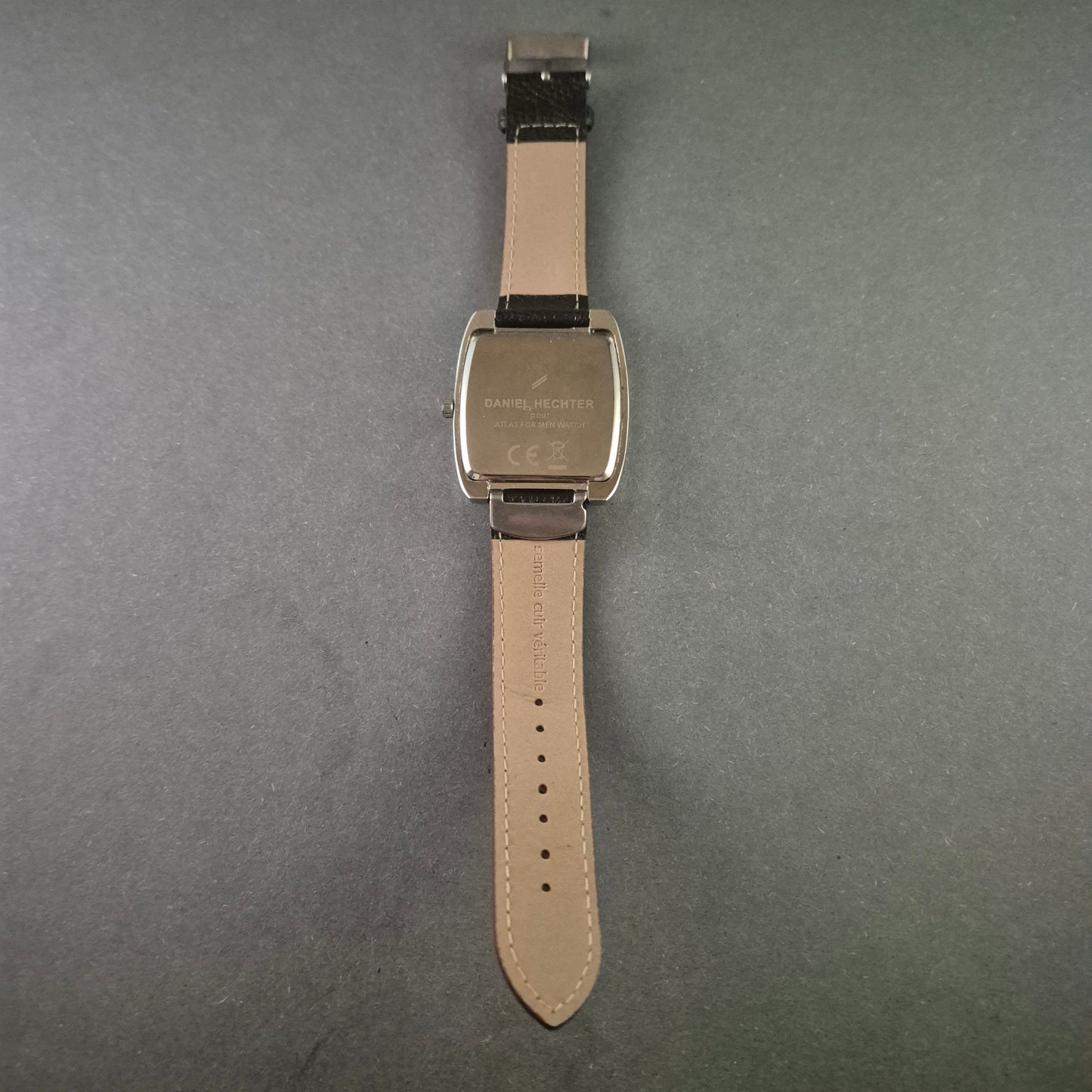 Stilvolle Daniel Hechter Herrenarmbanduhr – Elegantes rechteckiges Design