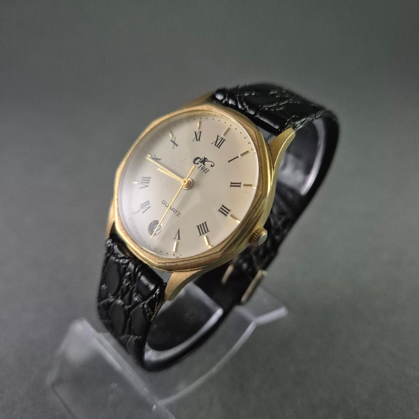 Elegante GK 1911 Herrenarmbanduhr – Klassisches Design mit römischen Ziffern