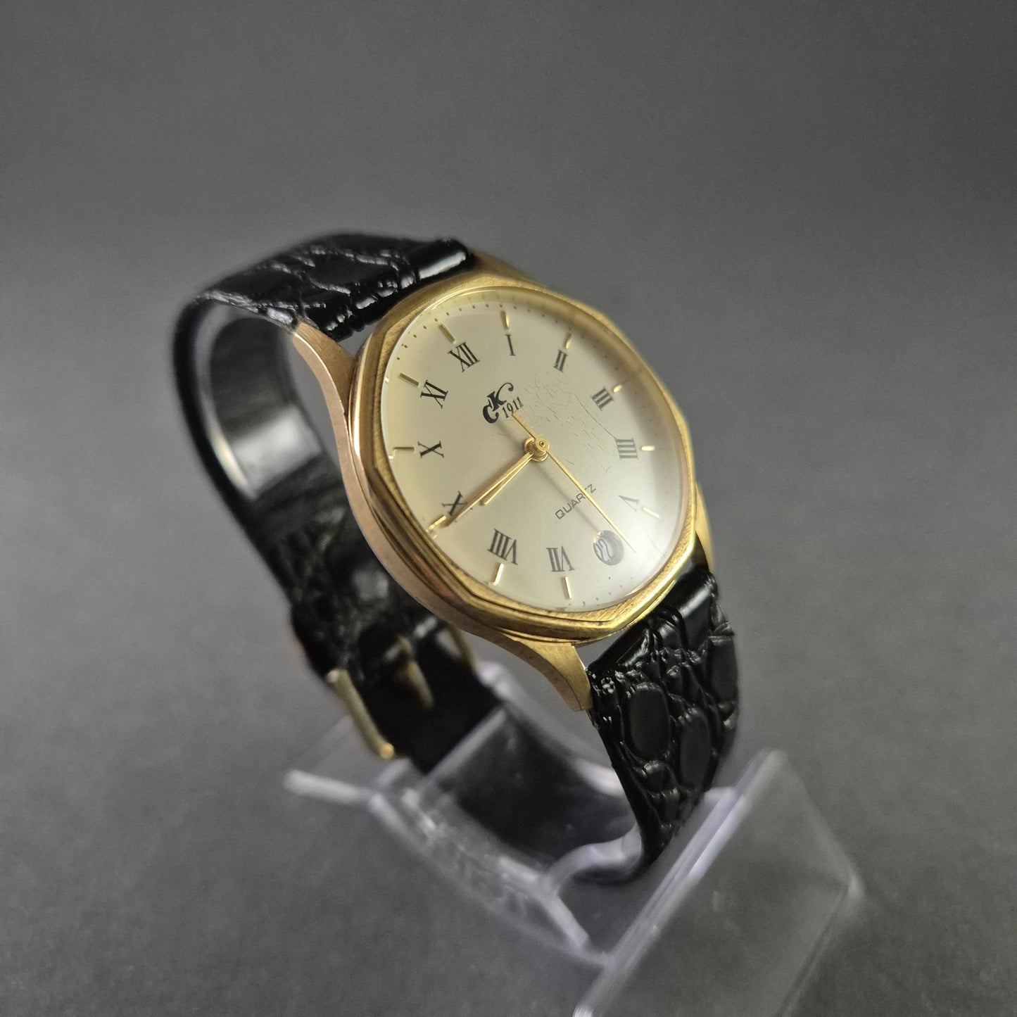 Elegante GK 1911 Herrenarmbanduhr – Klassisches Design mit römischen Ziffern