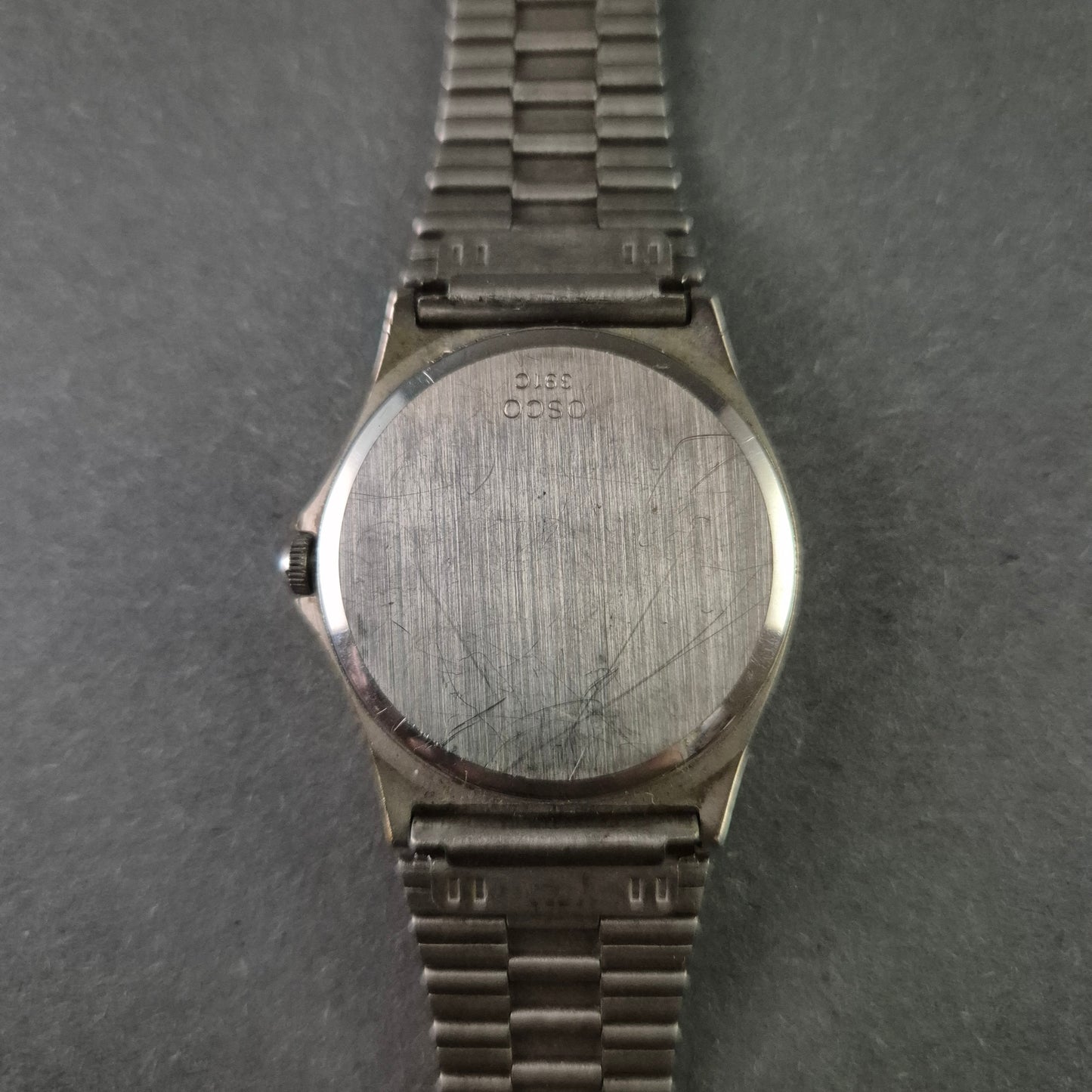 Seltene Audi & VW Sammleruhr – Edelstahlarmband mit einzigartigem Logo-Design