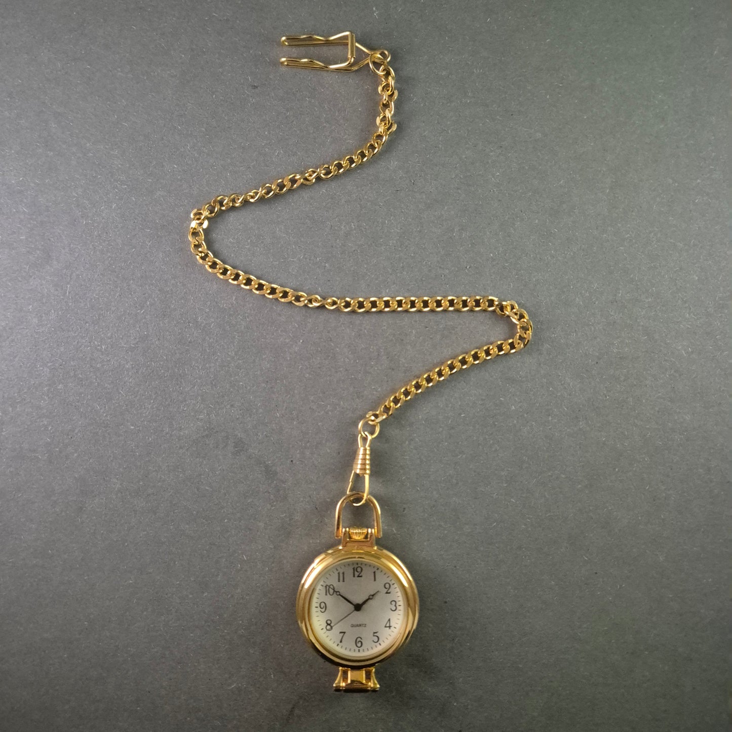 Elegante Goldene Taschenuhr – Klassisches Design mit Kette