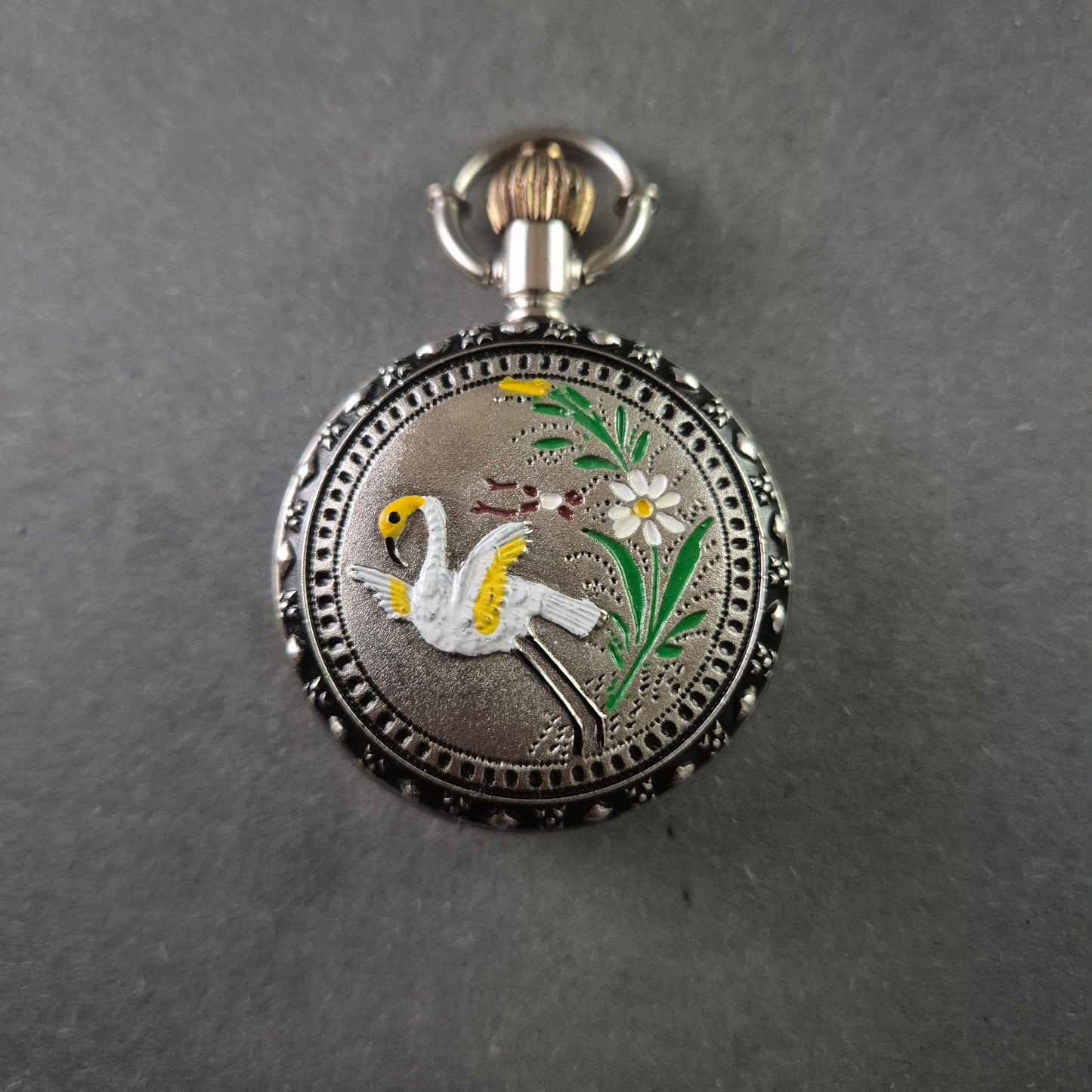 Antike Silberne Taschenuhr – Elegantes Schwan-Design mit Klappdeckel