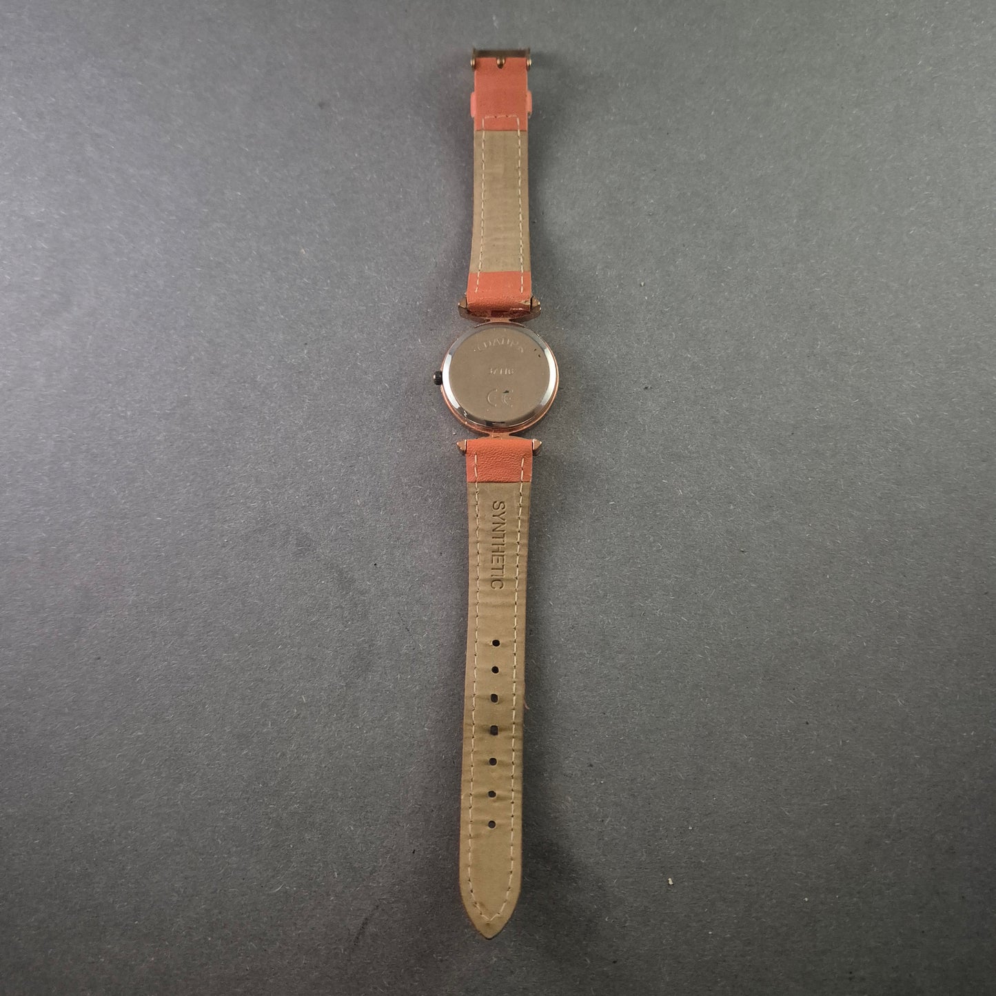 Damenarmbanduhr in Roségold – Minimalistisches Design mit Lederarmband