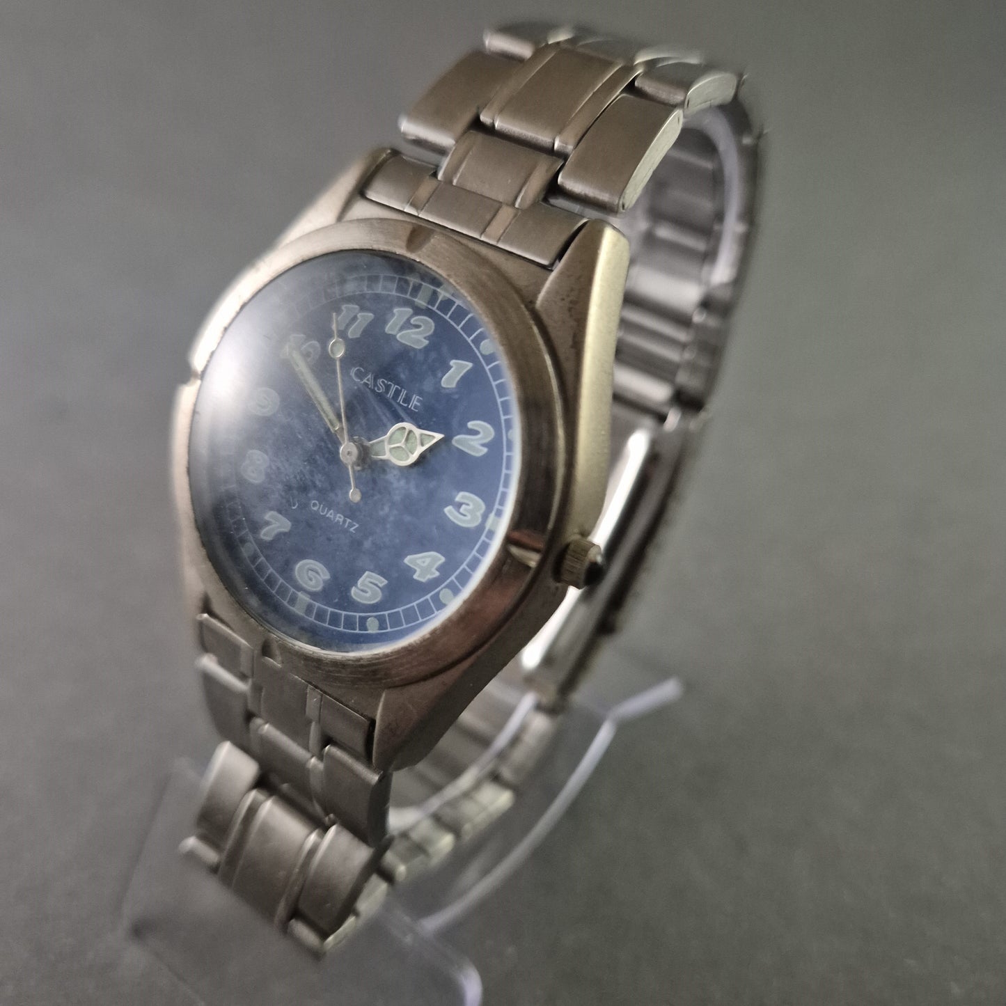 Castle Herrenarmbanduhr – Sportliches Design mit blauem Zifferblatt