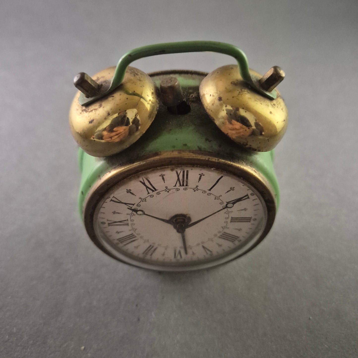 Antiker Doppelglocken-Wecker – Nostalgischer Charme aus Deutschland