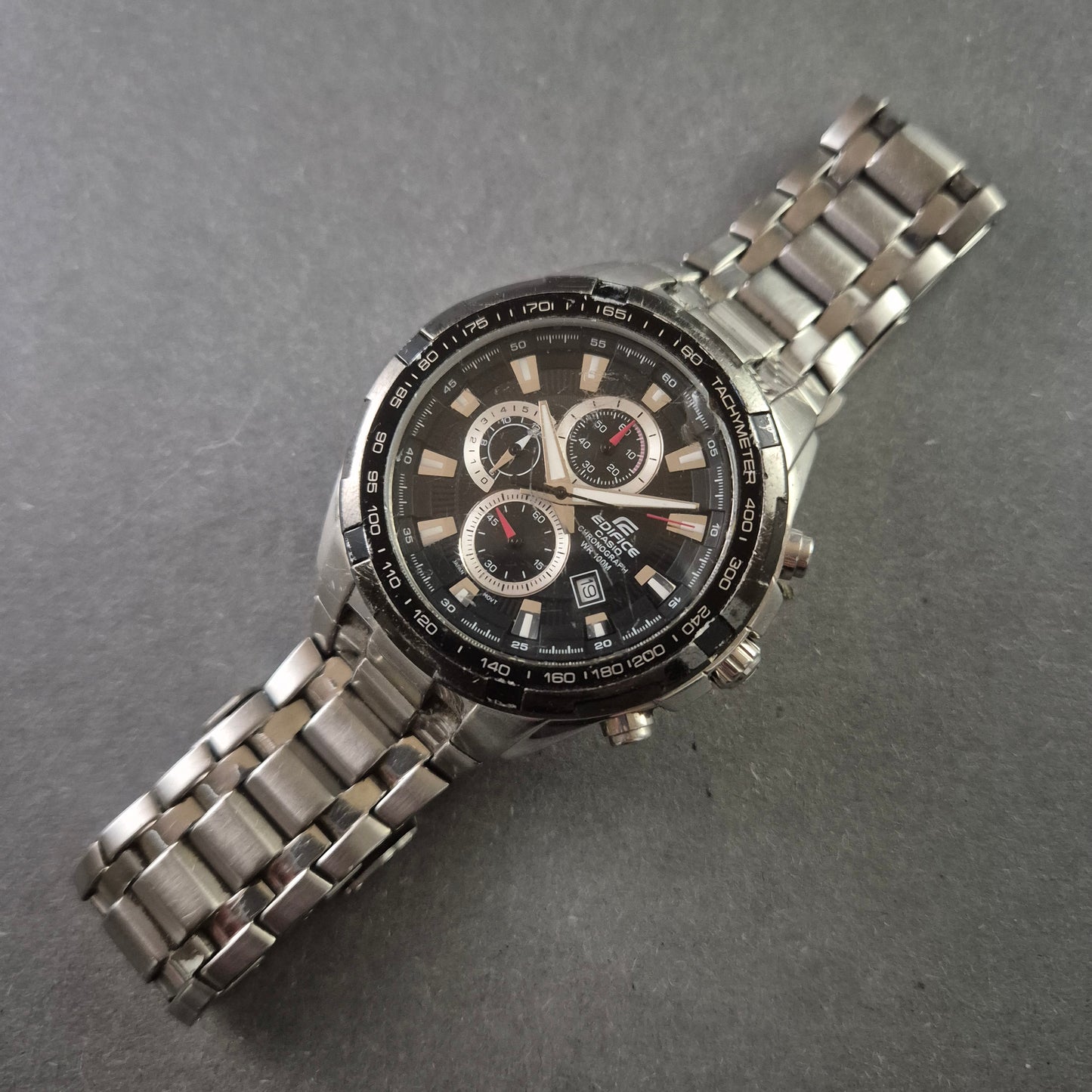 Casio Edifice Chronograph – Sportlich-elegante Herrenarmbanduhr