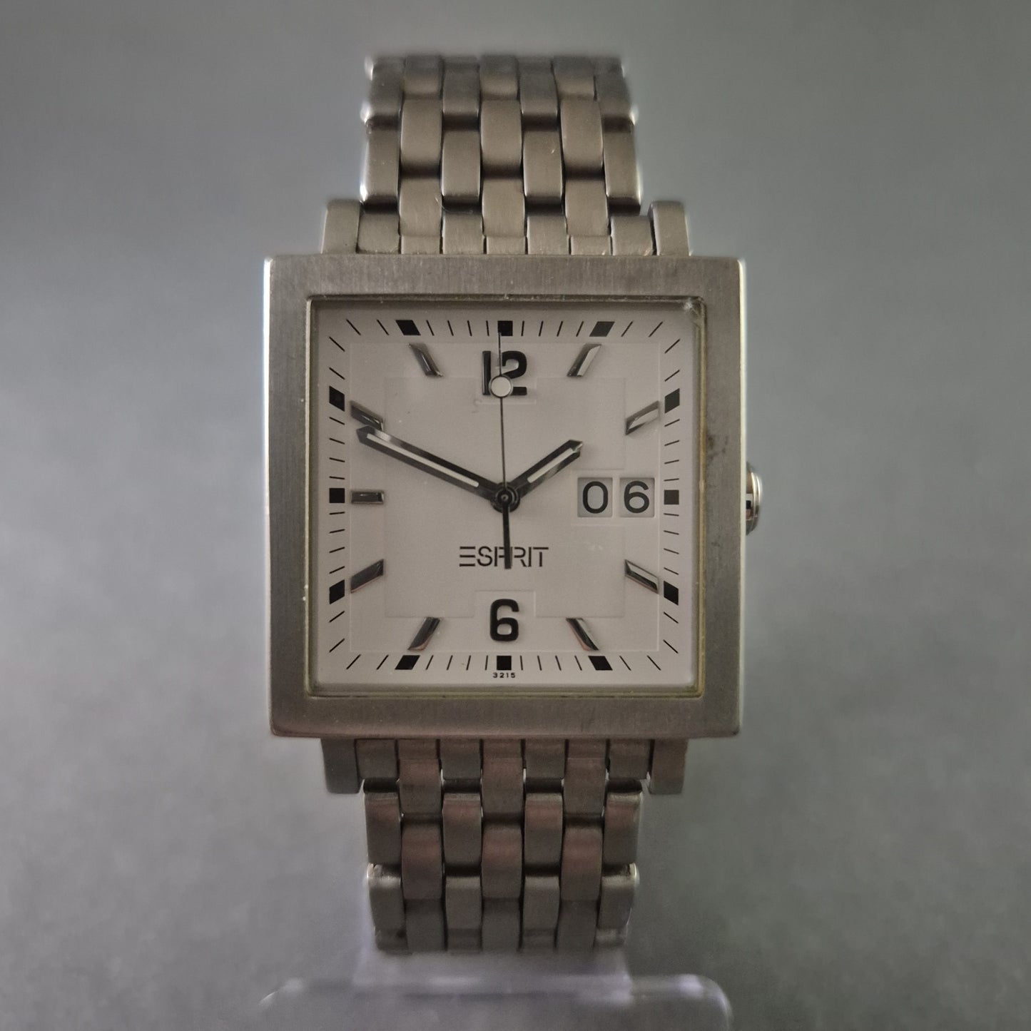 Stilvolle Esprit Herrenarmbanduhr – Rechteckiges Design mit Edelstahlarmband