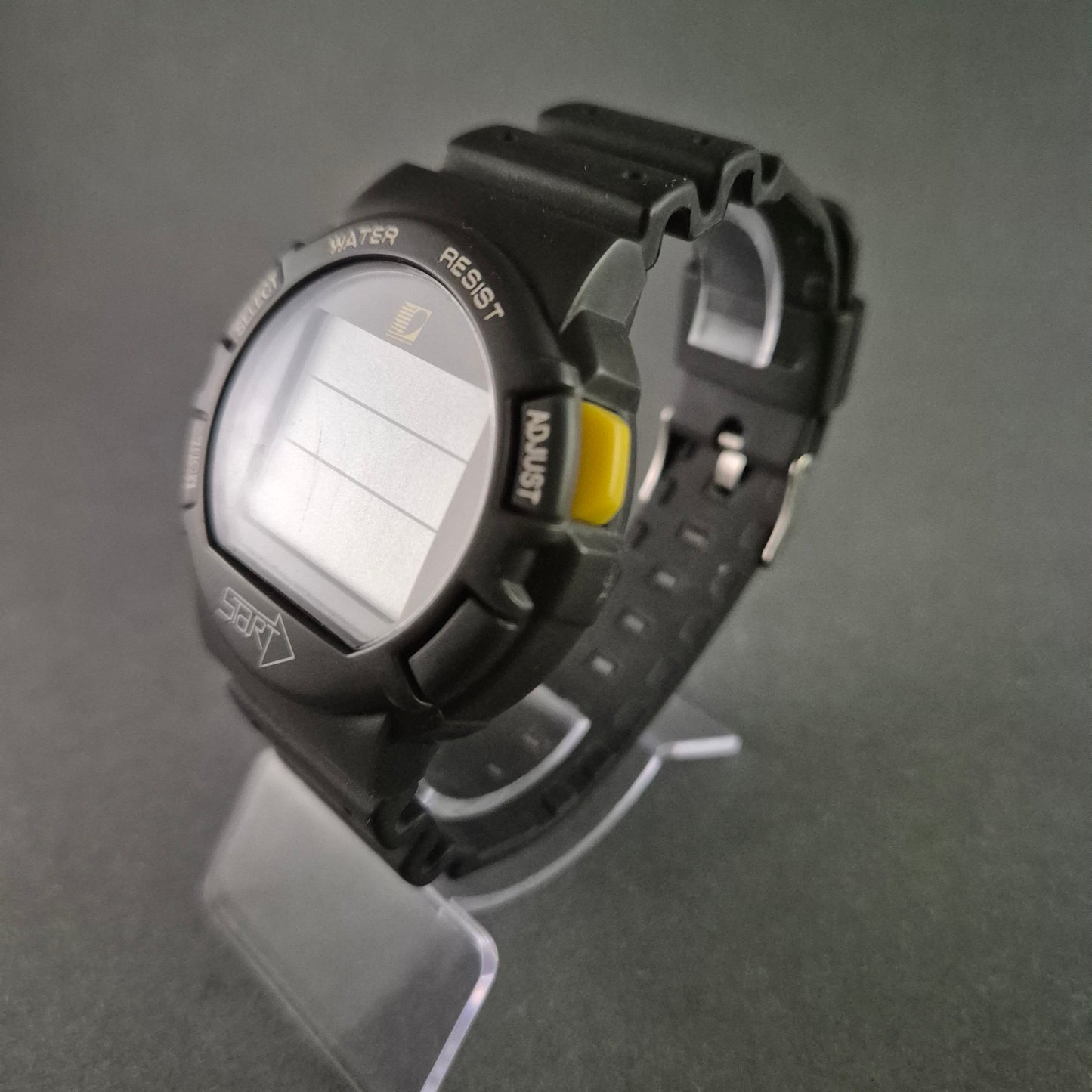 Robuste digitale Sportuhr – Wasserresistent & Outdoor-tauglich