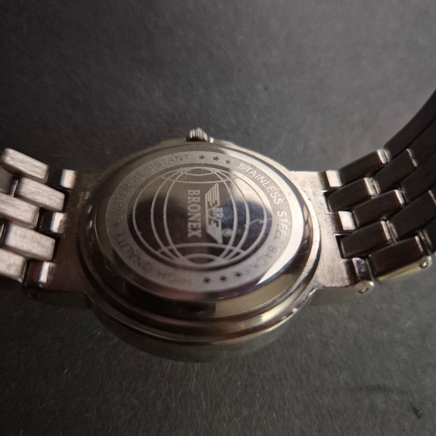 Edle BRONEX Herrenarmbanduhr – Klassisches Design mit Datumsanzeige