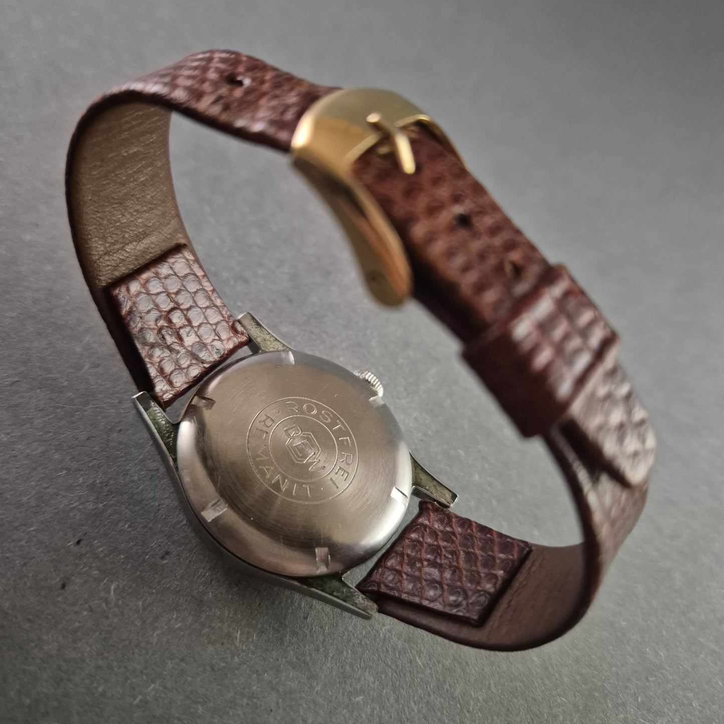 Vintage Kordoff Armbanduhr – Mechanisches Uhrwerk mit zeitlosem Design