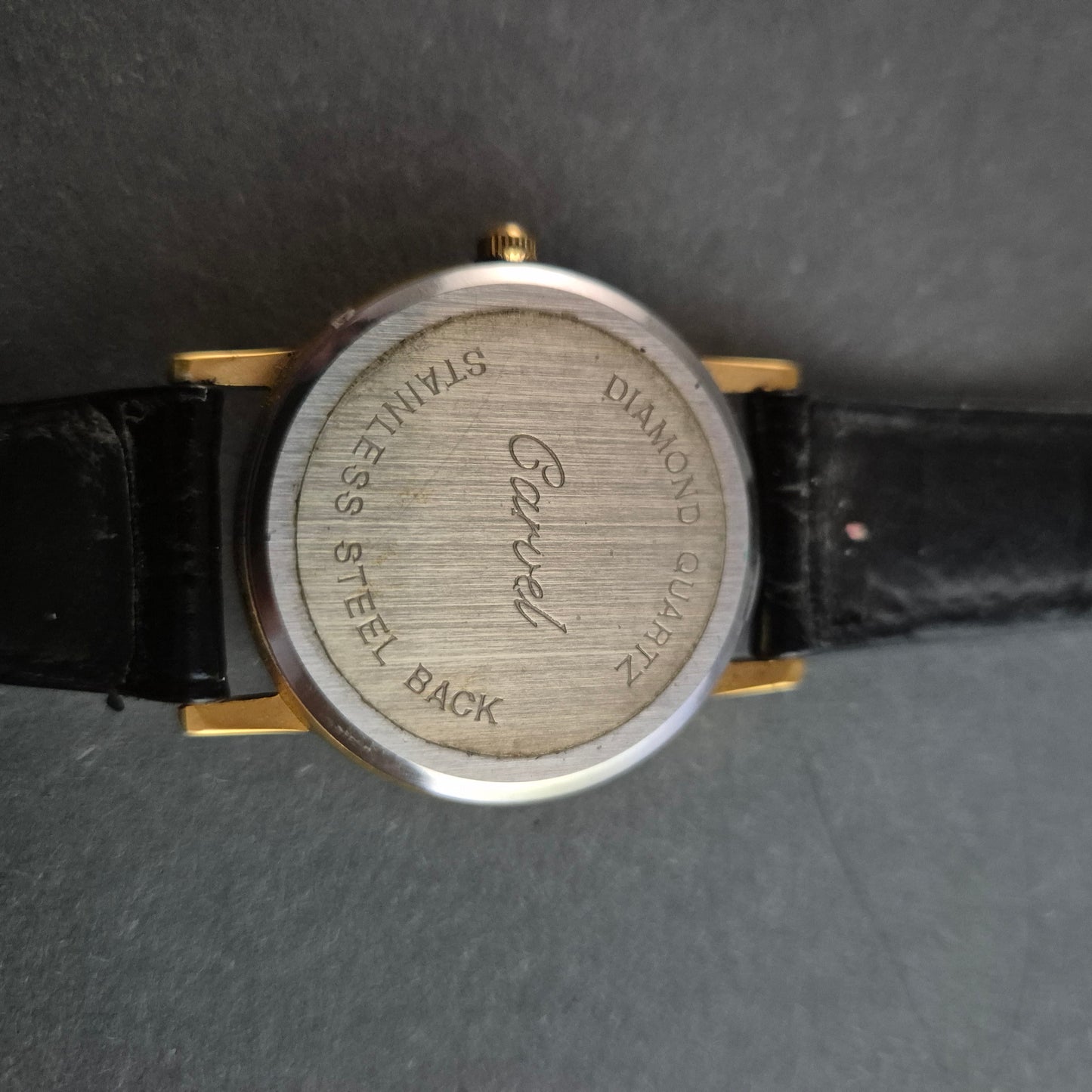 Carvel Herrenarmbanduhr – Elegantes Design mit römischen Ziffern