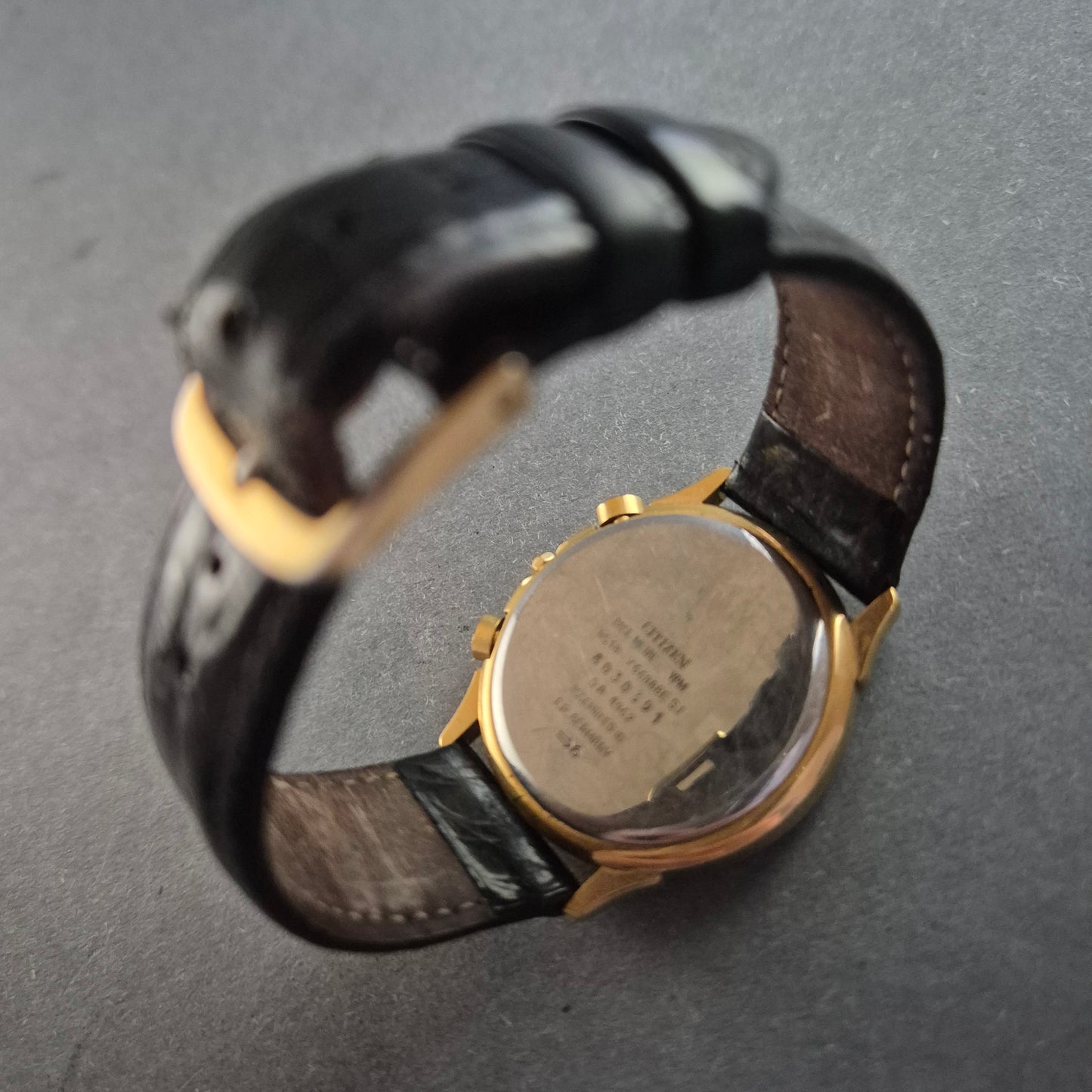 Citizen Herren-Chronograph – Klassisches Design mit römischen Ziffern