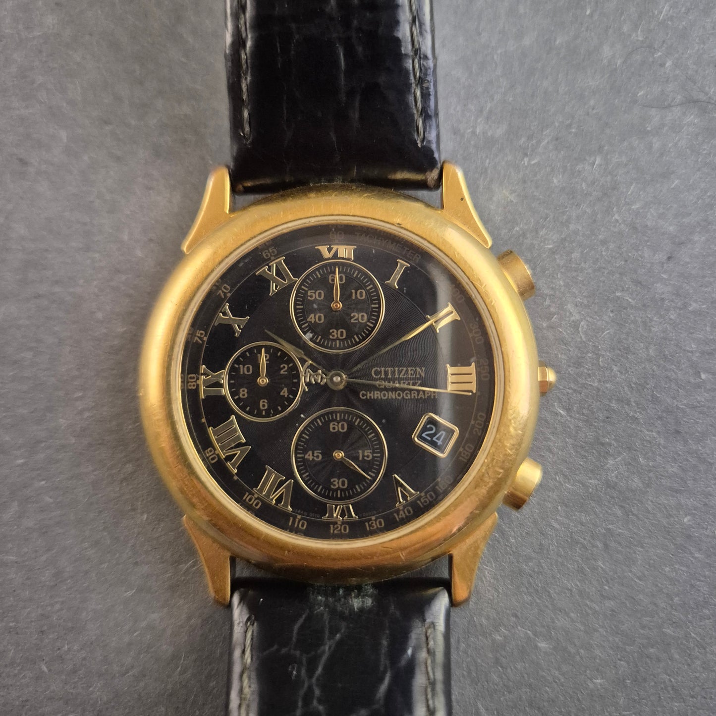 Citizen Herren-Chronograph – Klassisches Design mit römischen Ziffern