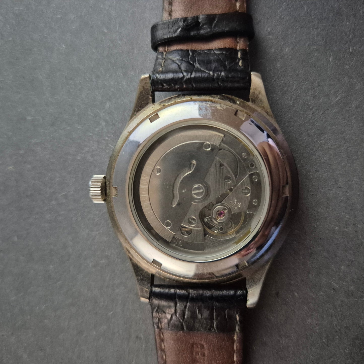 W Chrono Herrenarmbanduhr – Robustes Automatikmodell mit Datumsanzeige