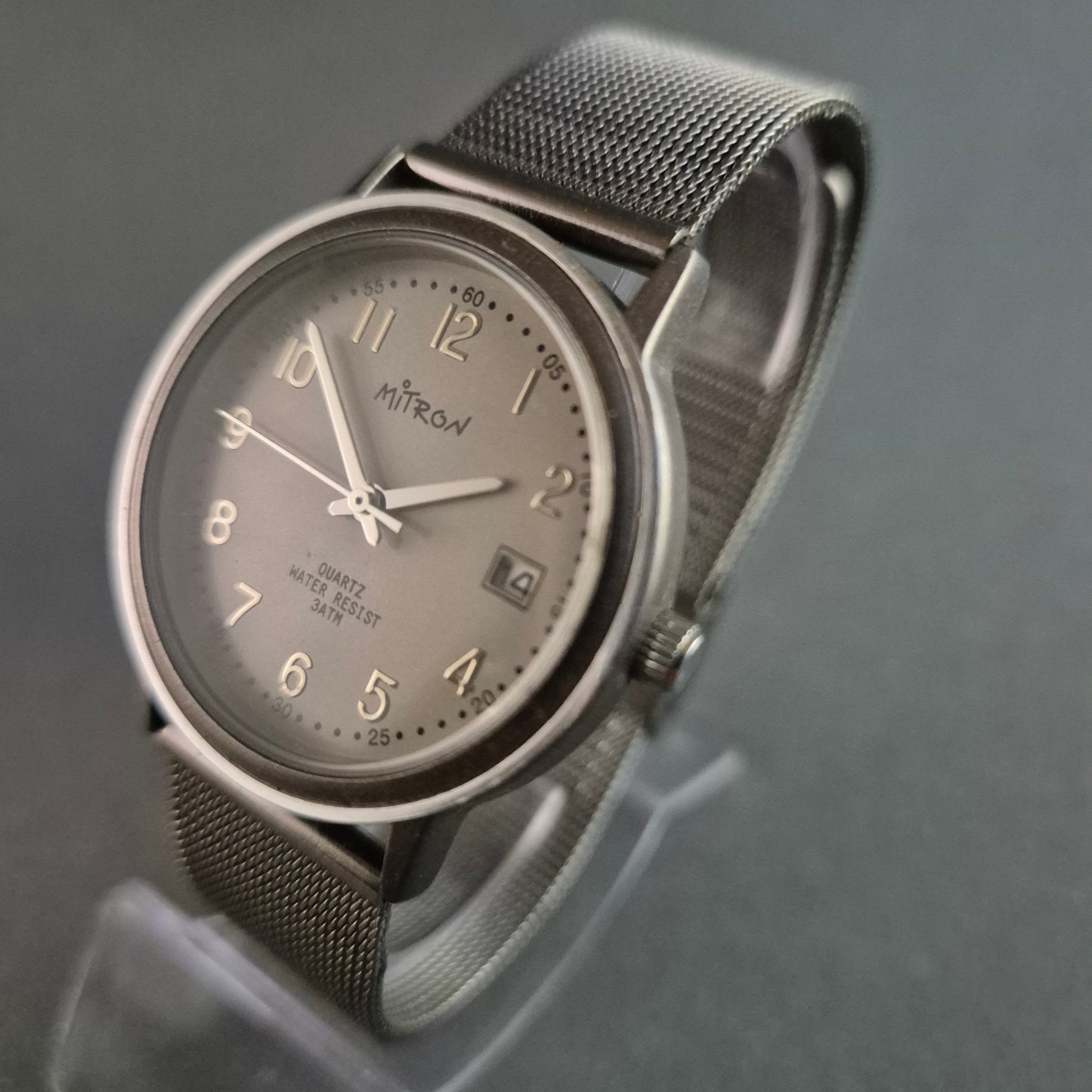 Elegante Mitron Herrenarmbanduhr – Edelstahl-Milanaiseband