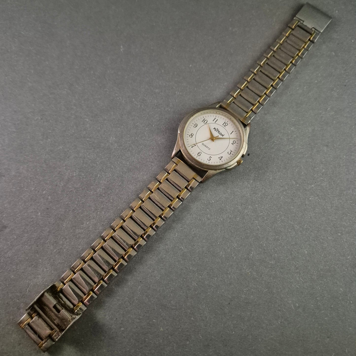 Elegante Vintage-Herrenuhr von Mitron – Zeitloses Design