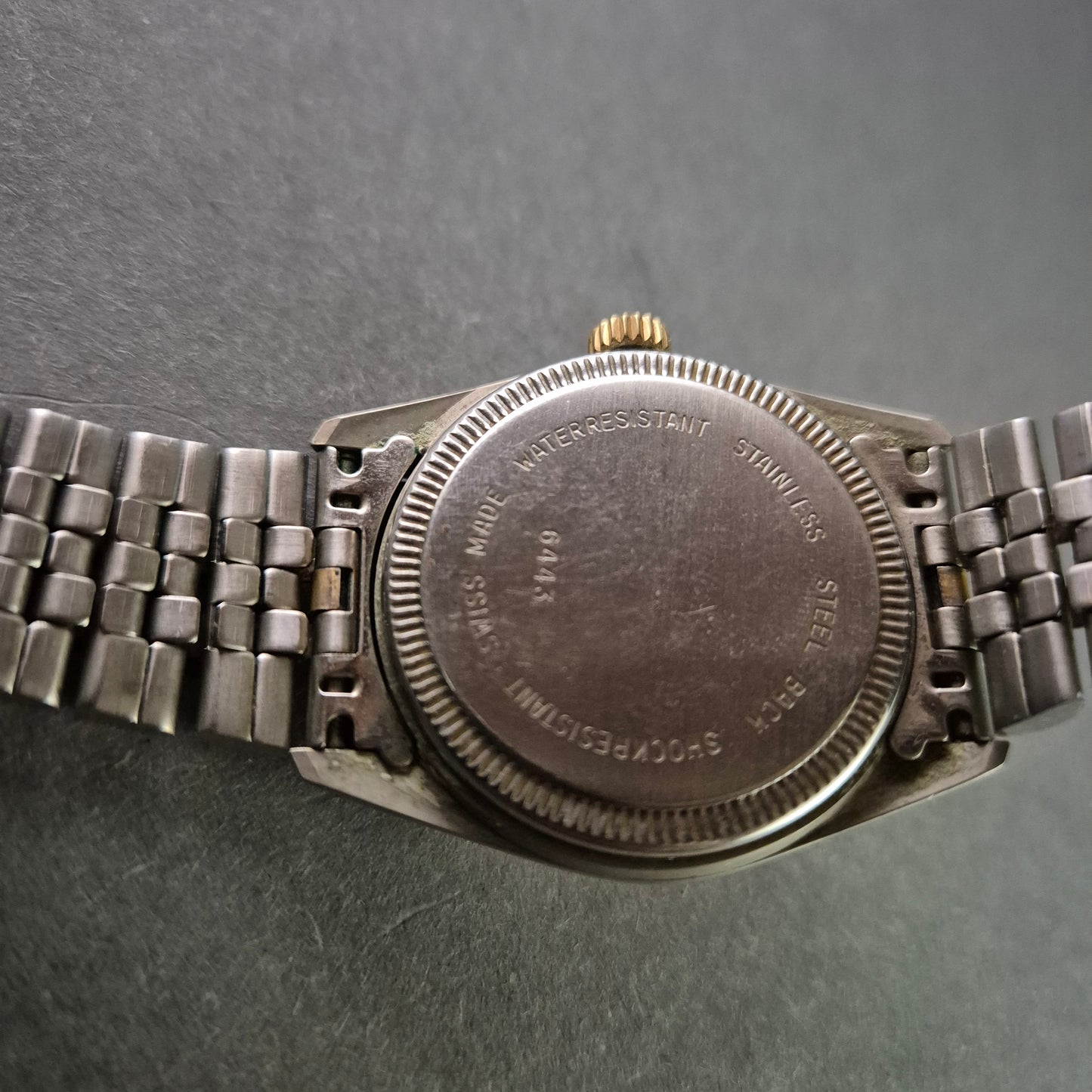 Elegante Royal Calendar Herrenuhr – Klassischer Stil mit Zweifarben-Design