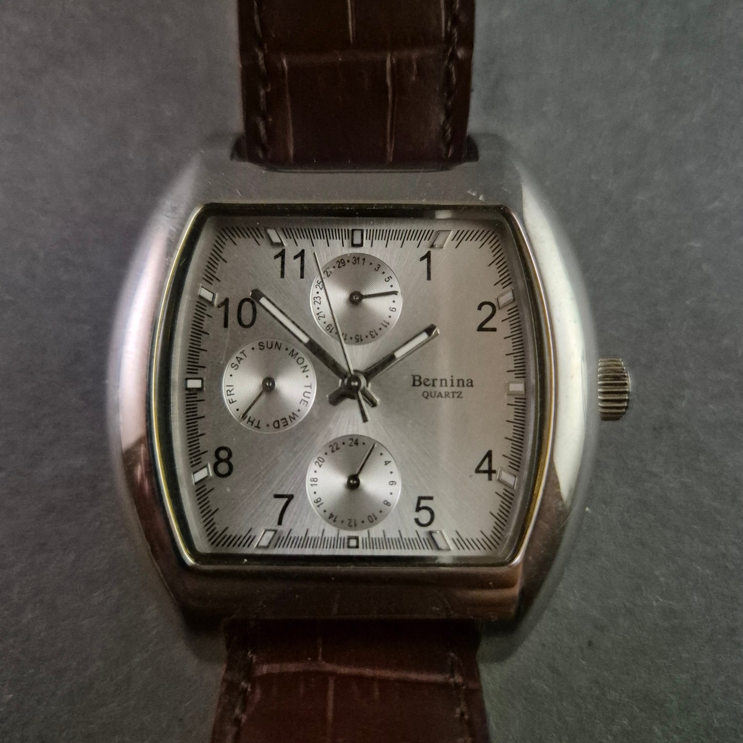 Elegante Bernina Herrenarmbanduhr – Klassischer Chronograph mit Lederarmband