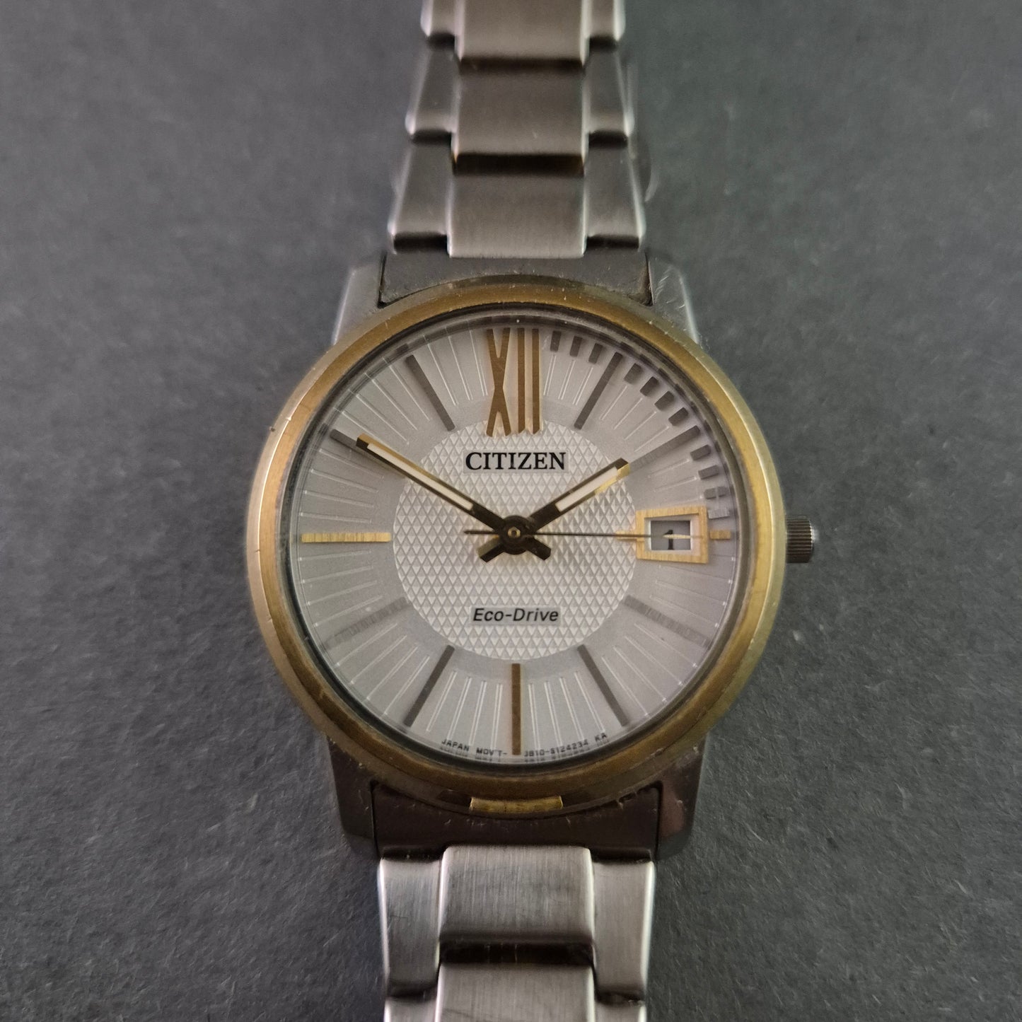 Citizen Eco-Drive Herrenarmbanduhr – Zeitlose Eleganz mit Solarantrieb