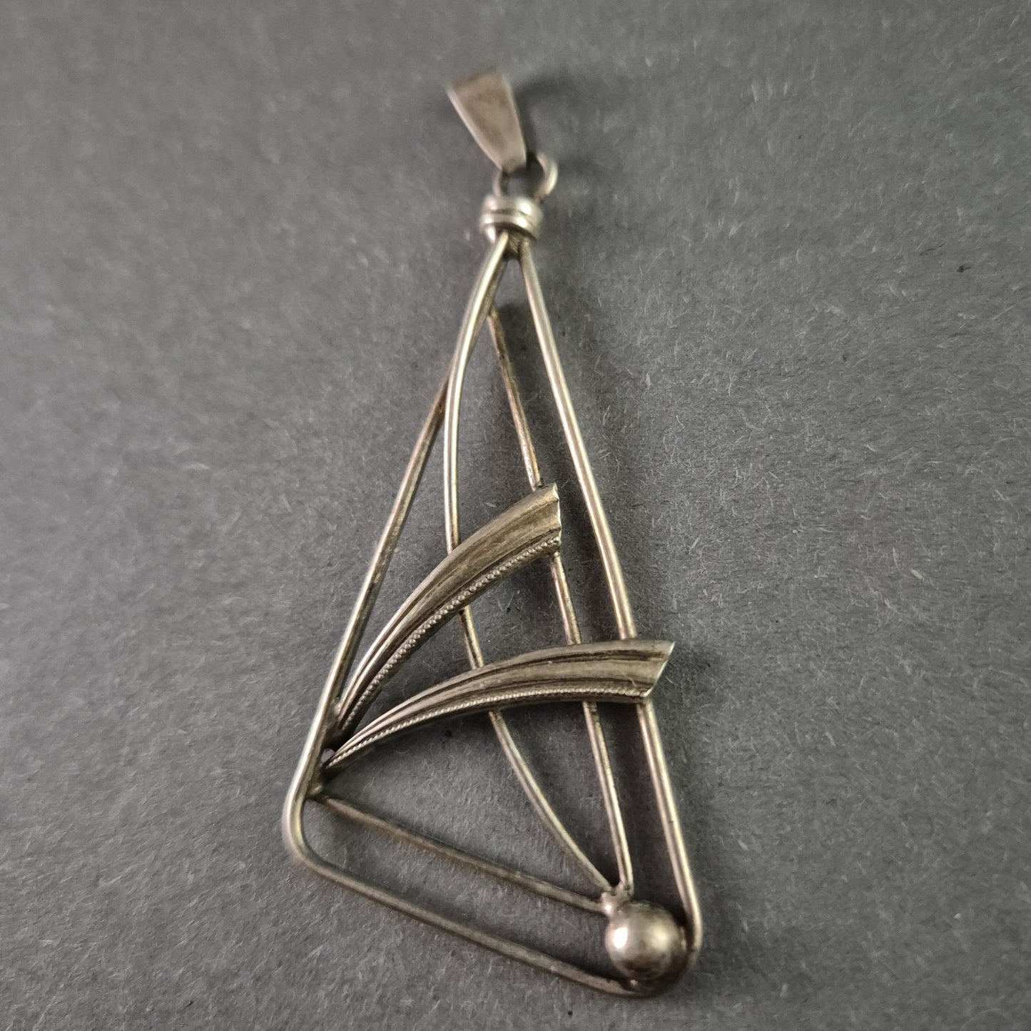 Geometrischer Vintage-Anhänger aus Silber