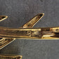 Elegante goldene Designer-Brosche – Modernes, geometrisches Design