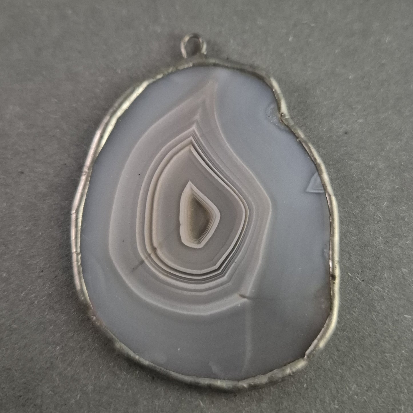 Einzigartiger Vintage-Achat-Anhänger – Natürliche Schönheit in Silberfassung