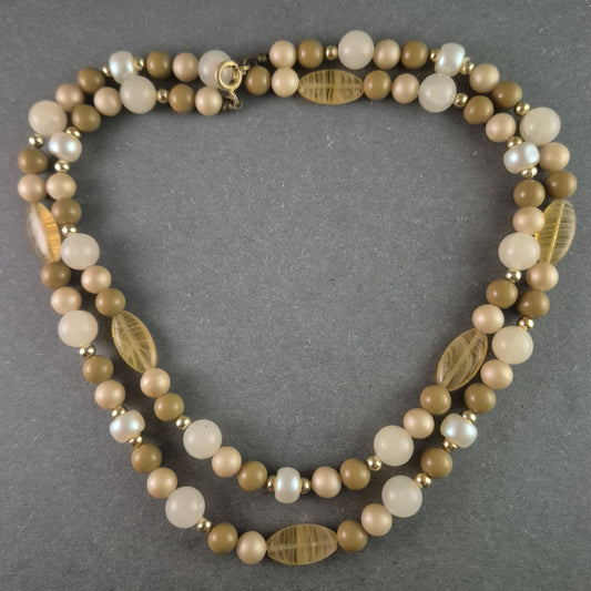 Vintage-Doppelstrang-Halskette mit Naturstein- und Glasperlen – Warme Erdtöne